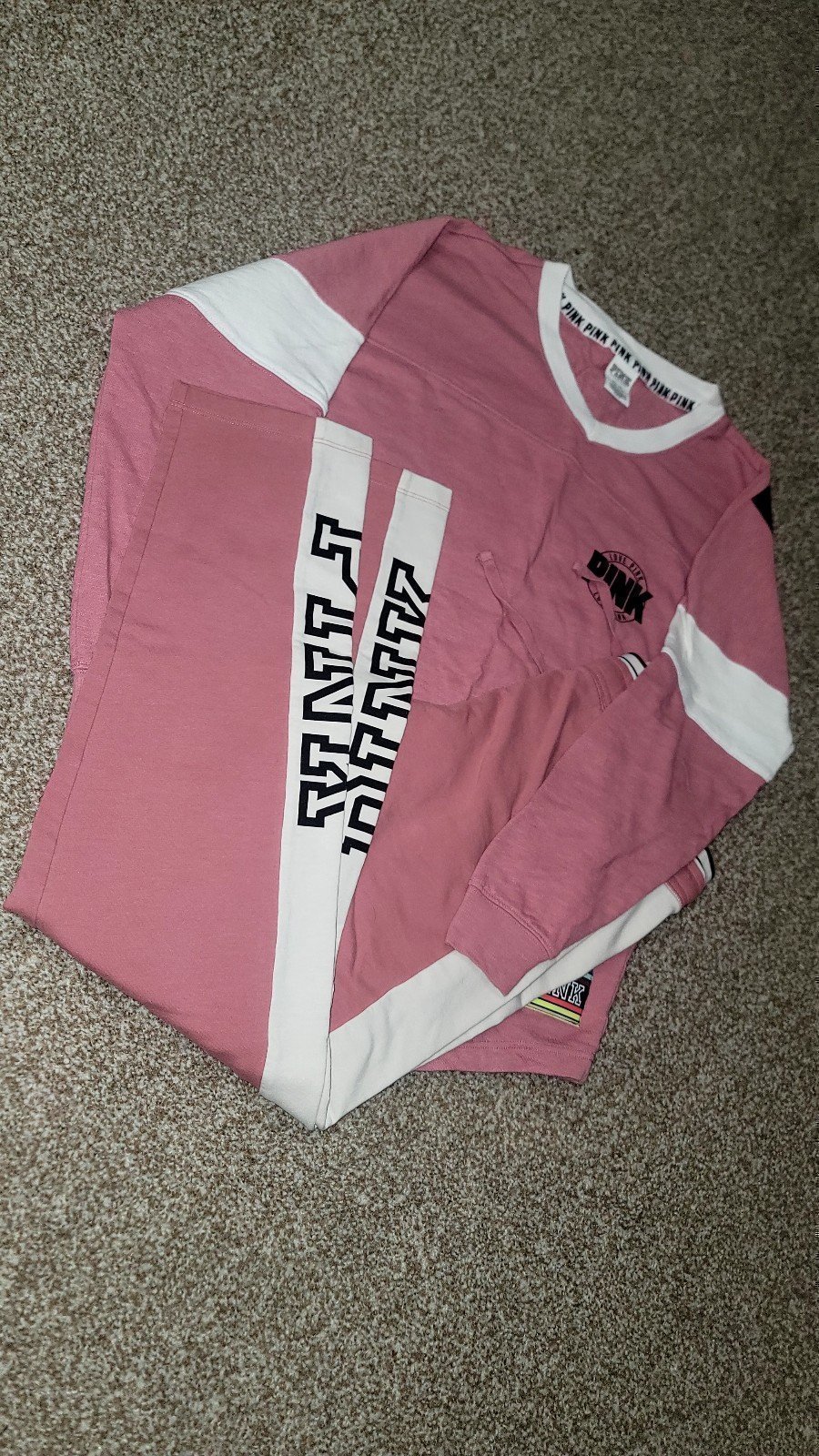 VS PINK outfit, Begonia Varsity crew/ sweatpants