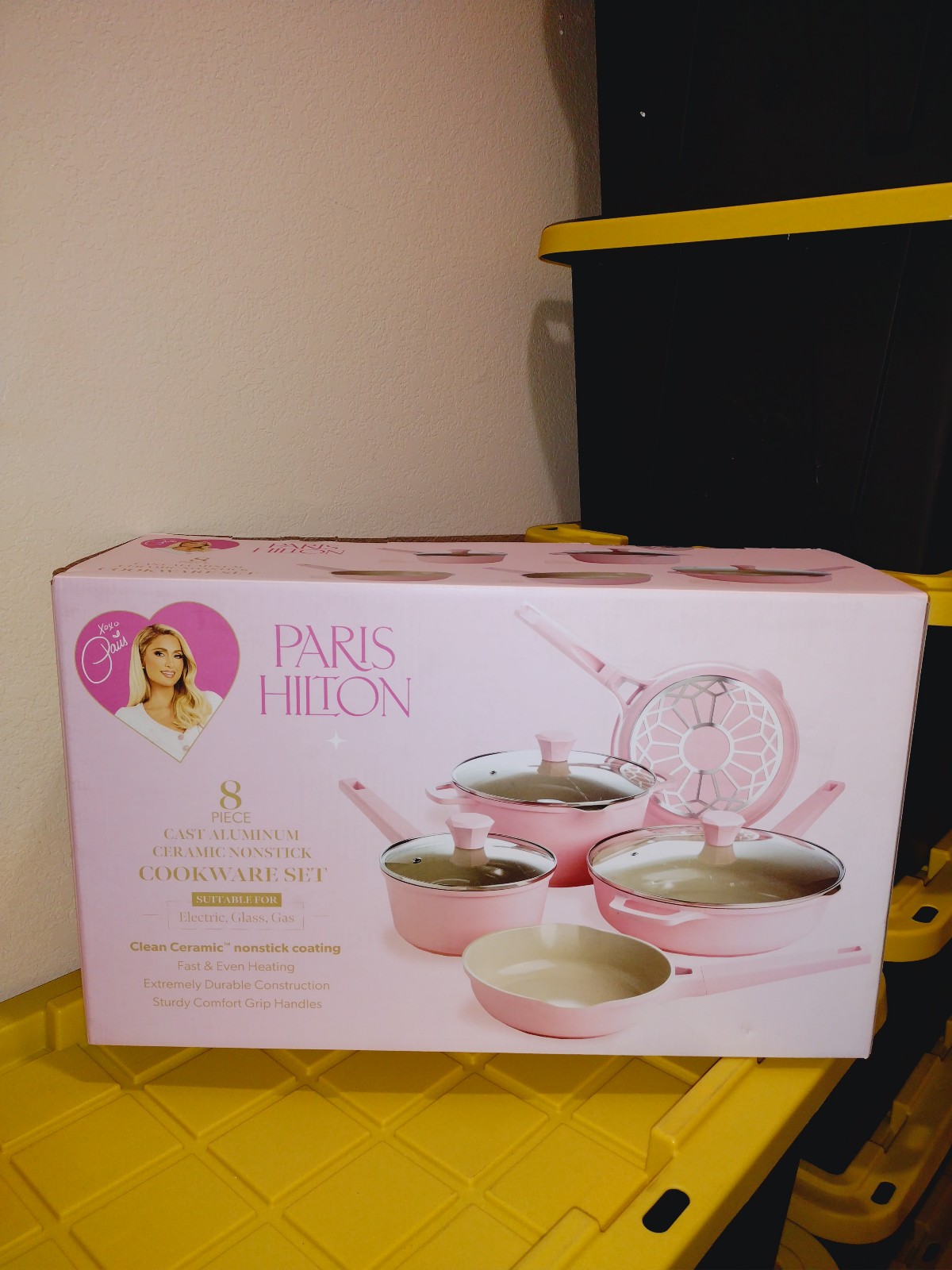 PARIS HILTON 8 PIECE CAST ALUMINUM CERAMIC NONSTICK PARIS HILTON COOKWARE SET