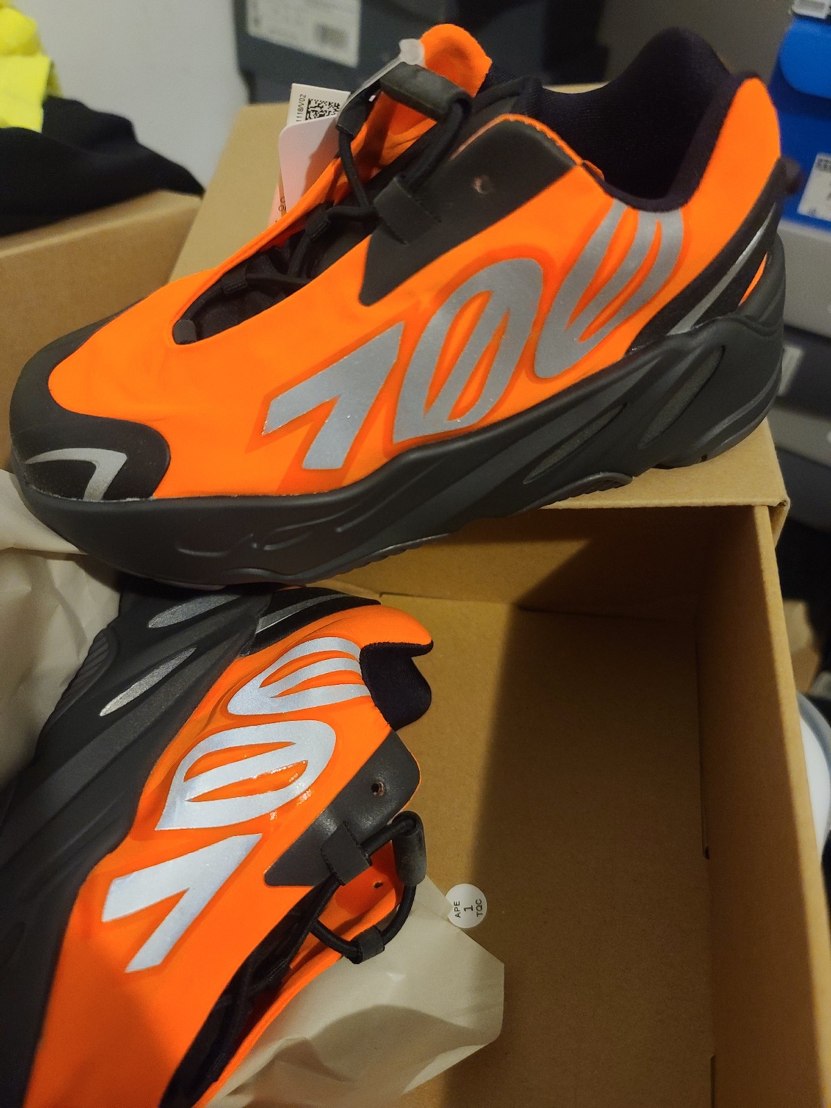 Yeezy Adidas Boost 700 MNVN