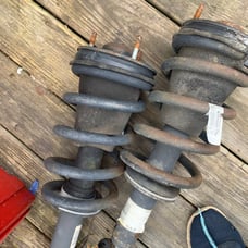 2012 chevy silverado struts
