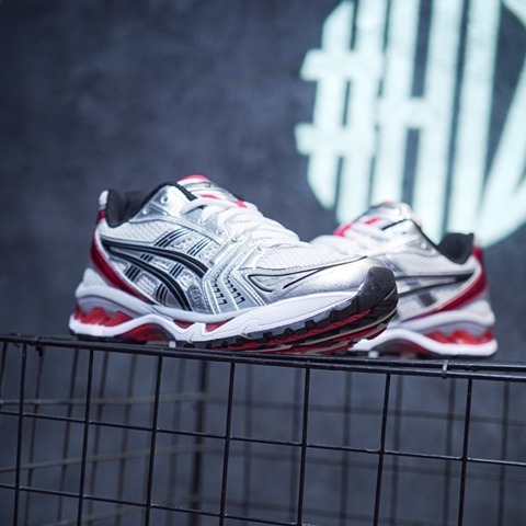 Asics Gel-Kayano 14 size 39