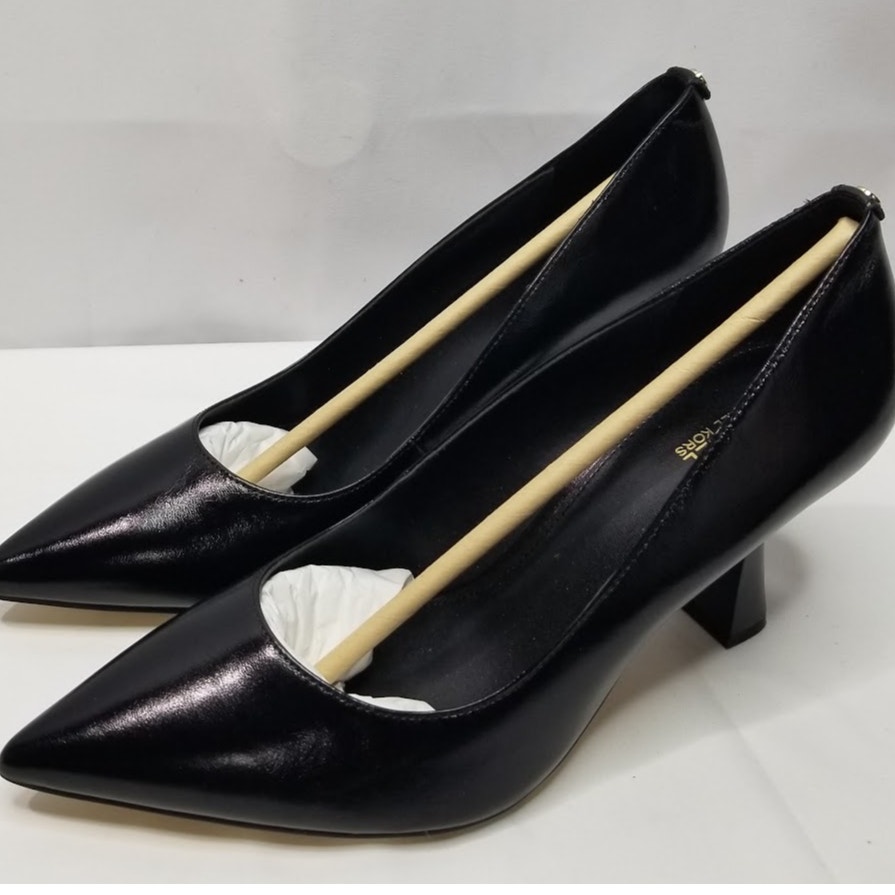 Michael Michael Kors Clara Pointed Toe Pumps Size 9 Black NWT