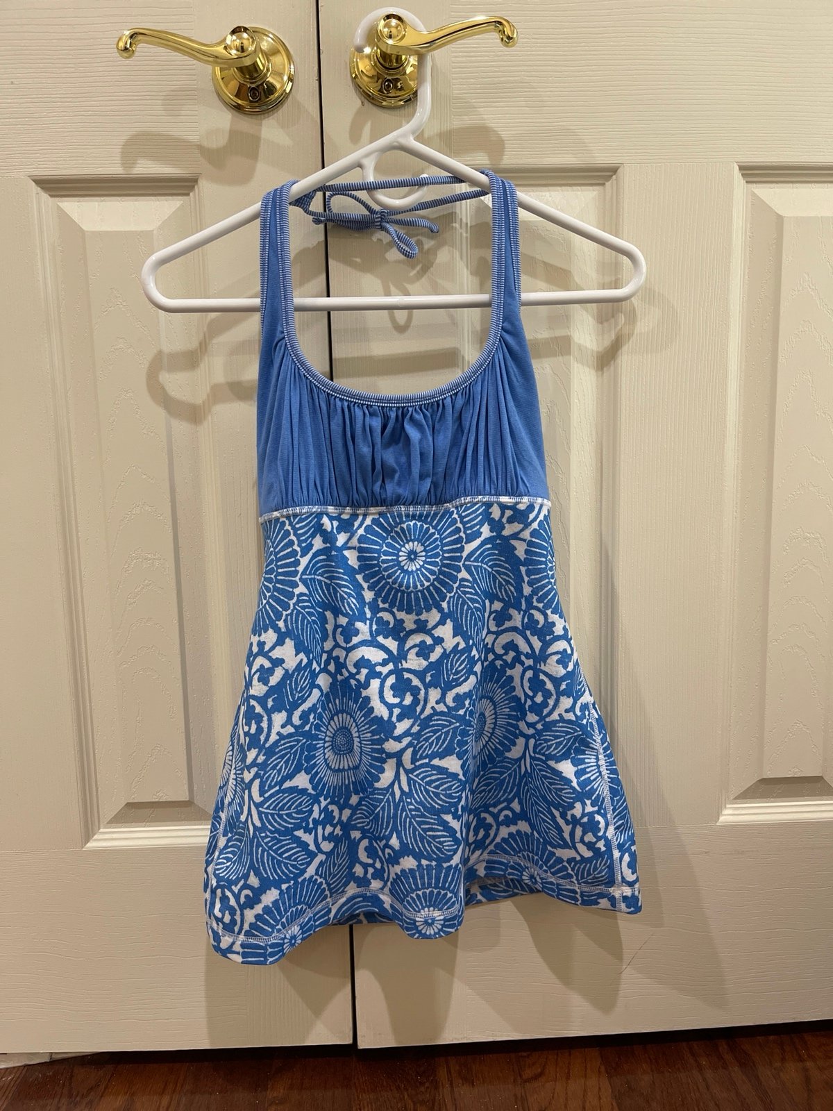Lululemon tank top size 6