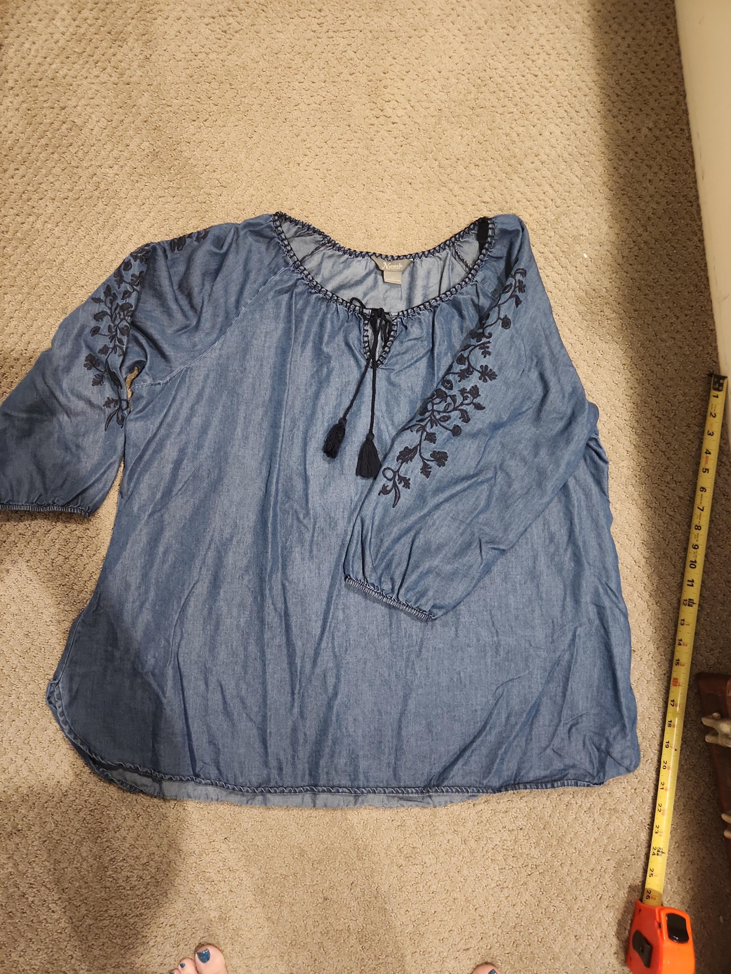 NEW Natutal Reflections Embroidered blouse. 2X. CLOSET CLOSING