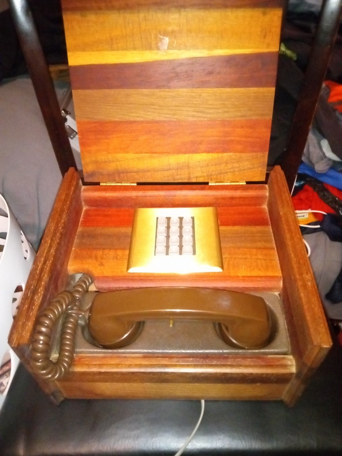 Vintage phone from 70s completely functional