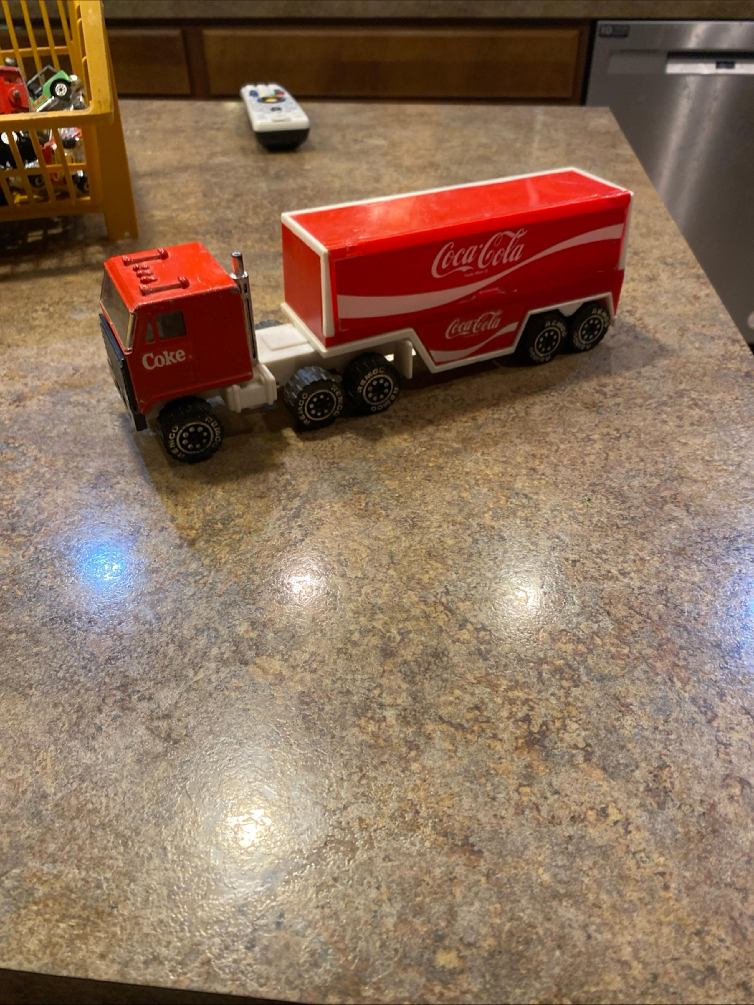 Great Shape Vintage Remco Coca Cola Toy Semi Truck