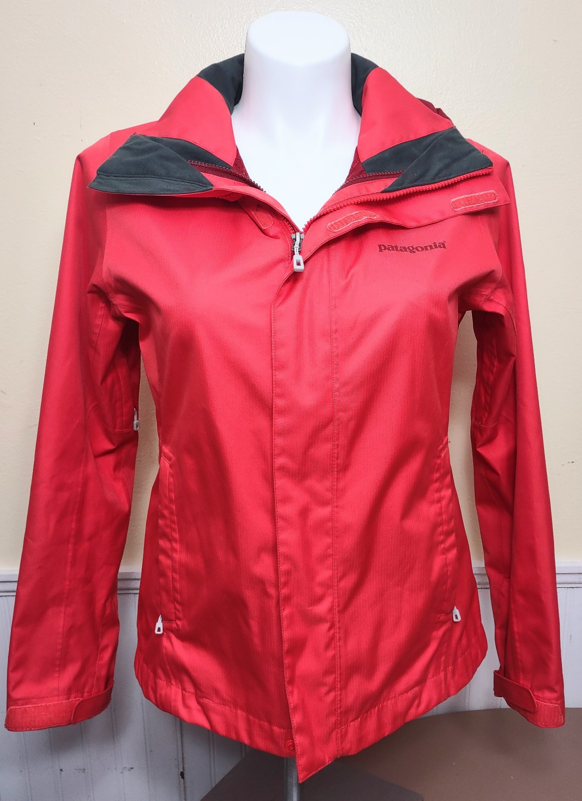 Patagonia Jacket Womens M Pale Red H2NO Recco Full Zip Hooded Outdoor Ski
