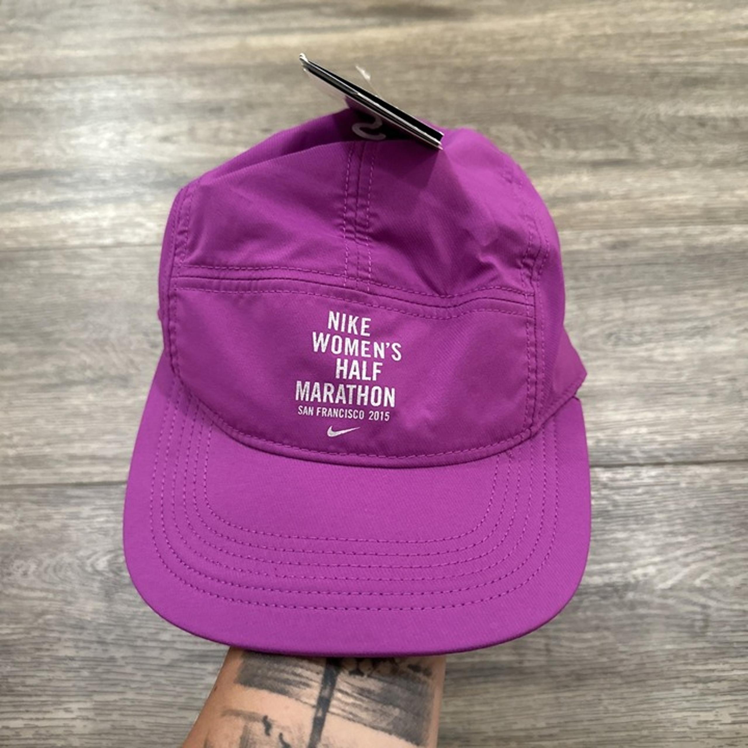 NIKE DRI-FIT Purple Swoosh AW84 5-PANEL HAT Running Track Gym Summer Golf Cap