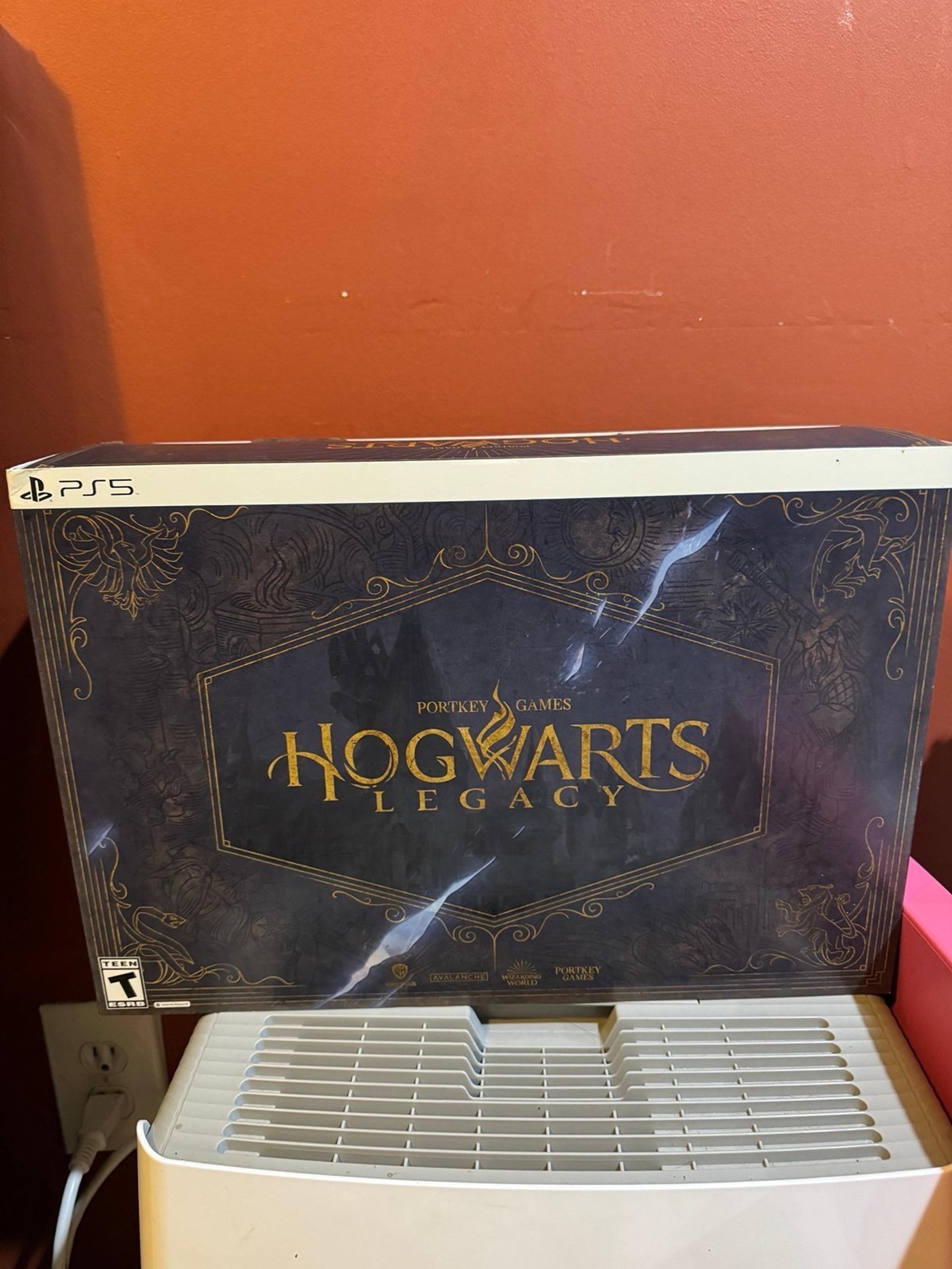 Hogwarts Legacy Collectors Edition PS5 NO GAME INCLUDED