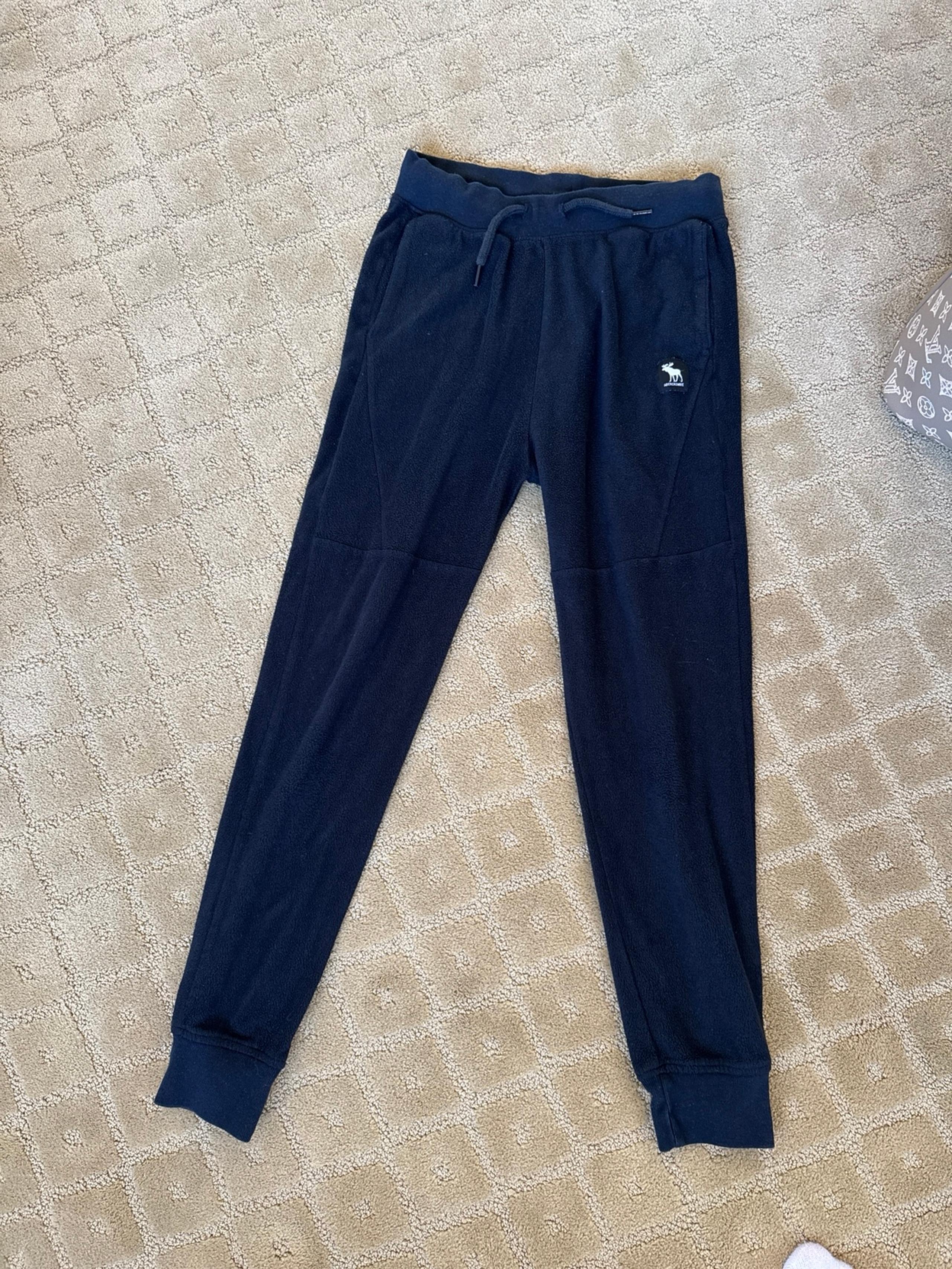 Boys Abercrombie kids black  sweatpants size 13/14