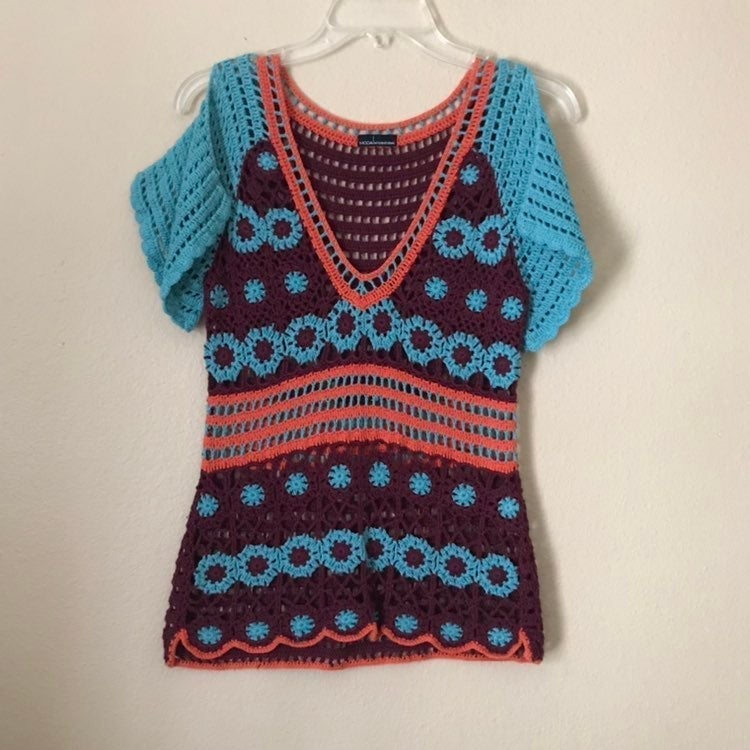 Vintage bohemian v-neck crotchet top
