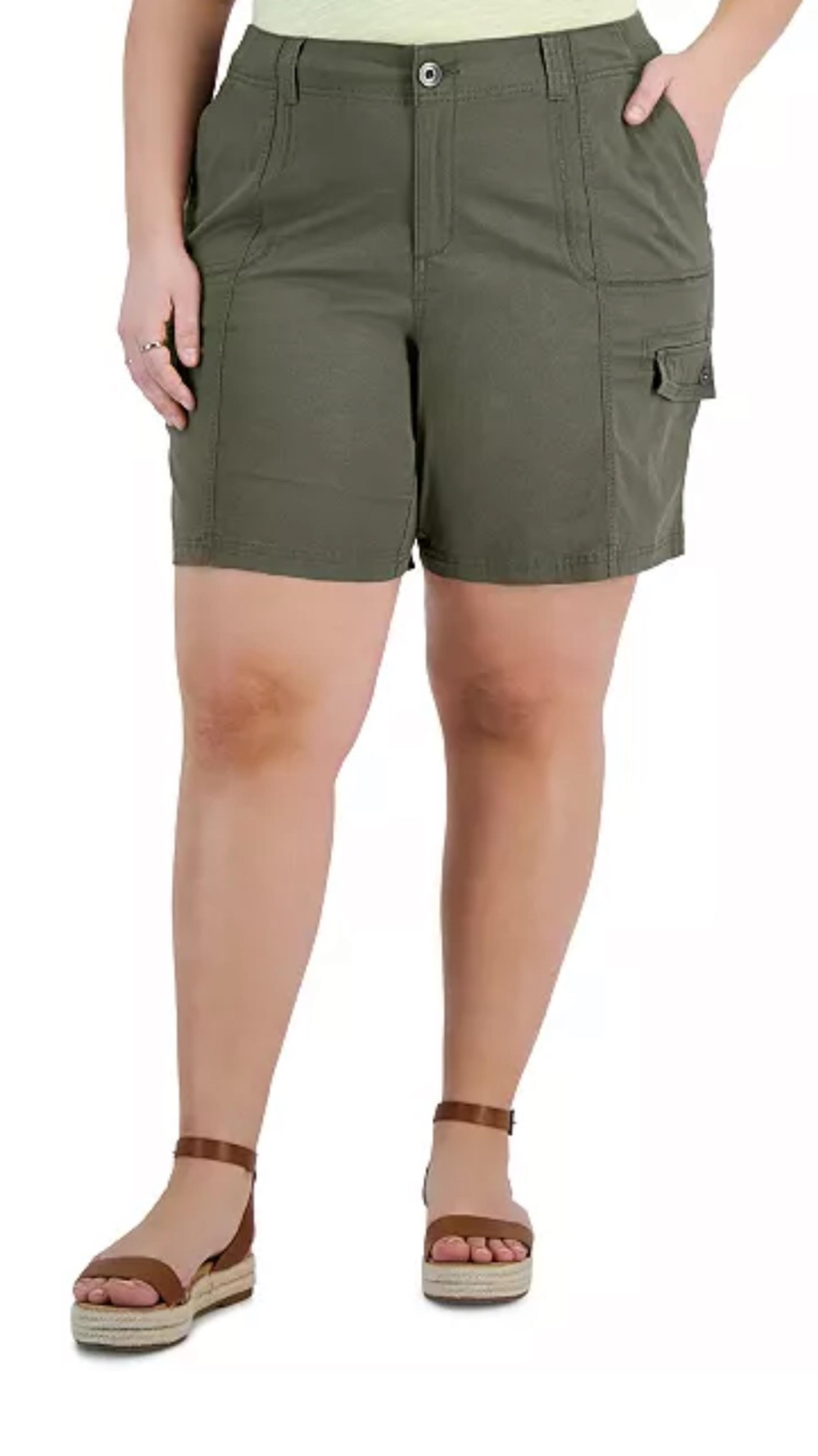 STYLE & CO ARMY GREEN CARGO SHORTS (Size 18W)