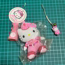 Rare Sanrio Hello Kitty Giants Collaboration Mascot Keychain