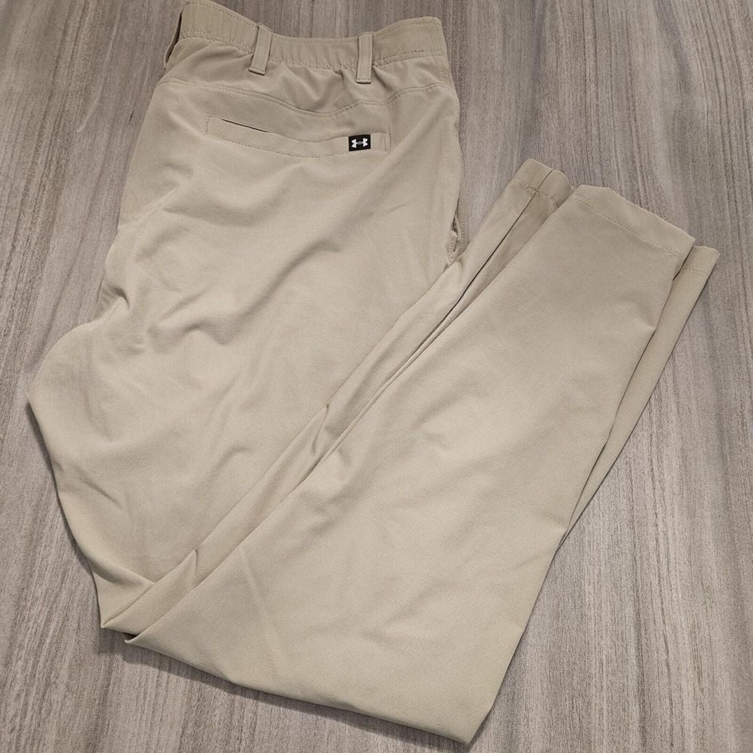 Under Armour Pants Men 40x30 Khaki Tan Golf Chino Flat Front Straight Match Play