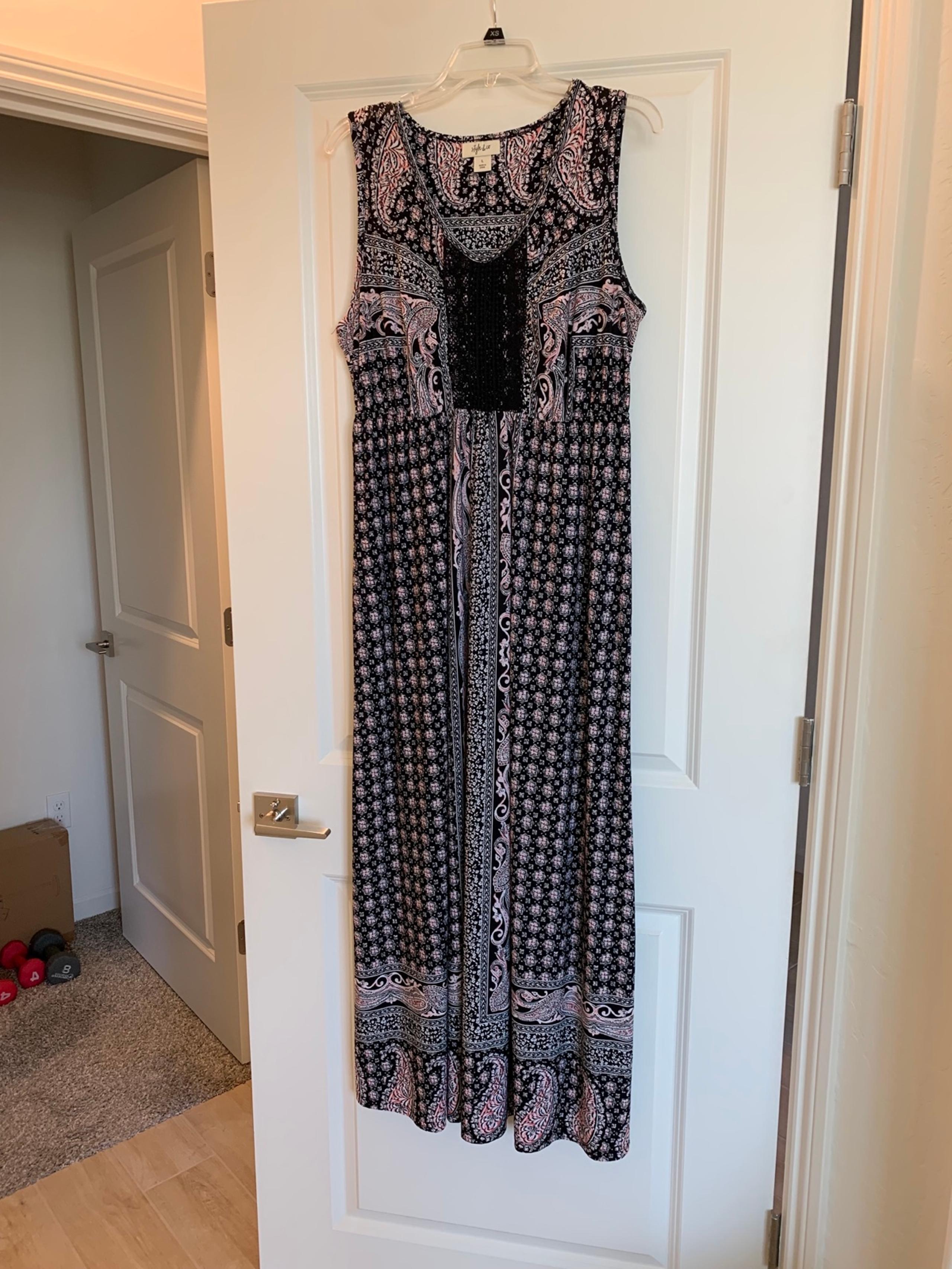 Women’s Style & Co crocheted Maxi Dress Paisley Fields Size L black & pink