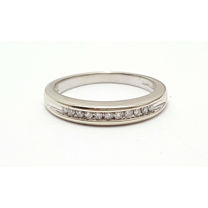 Beautiful 14K Solid White Gold Designer Diamond Wedding Band Ring - Size 6.75