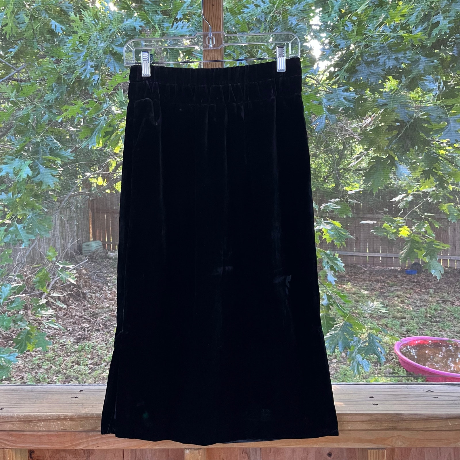 J.Crew Women's Black Velvet Pull On Skirt Size XS. NEW