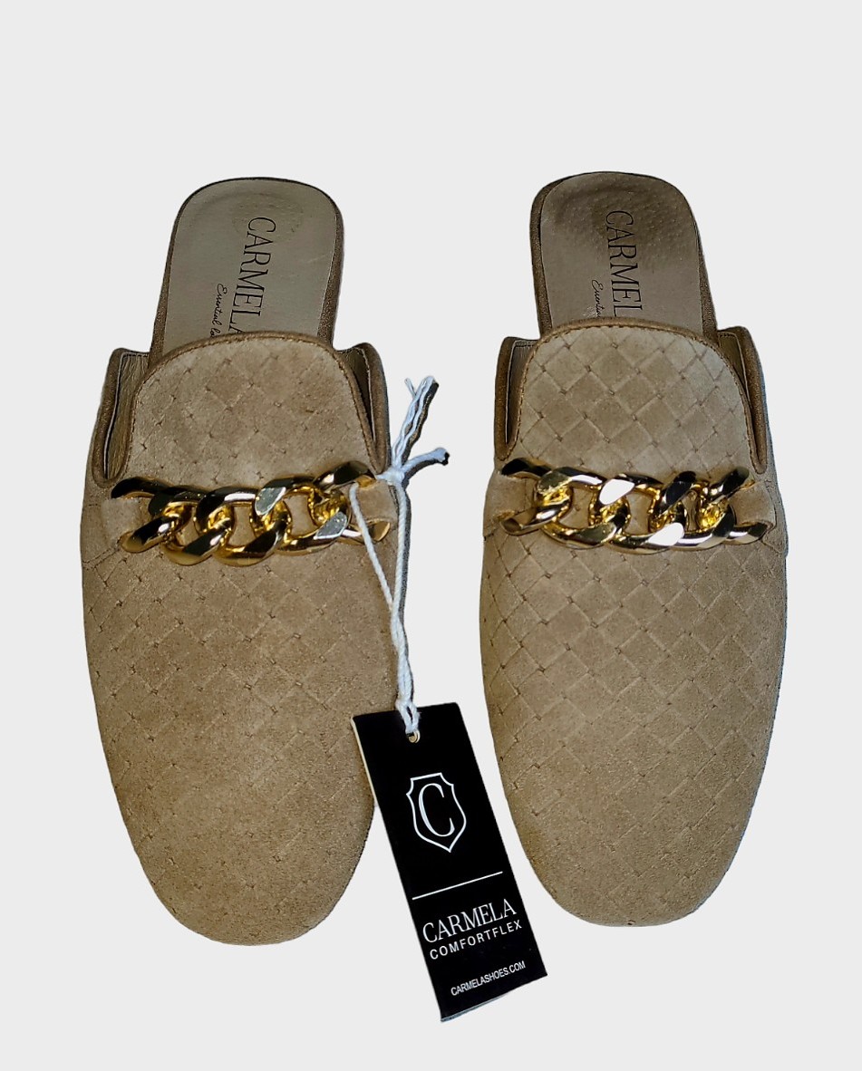 NWT Carmela Suede Quilted Mules, Gold Chain Detail, Made In Italy, Size 9 EU 40