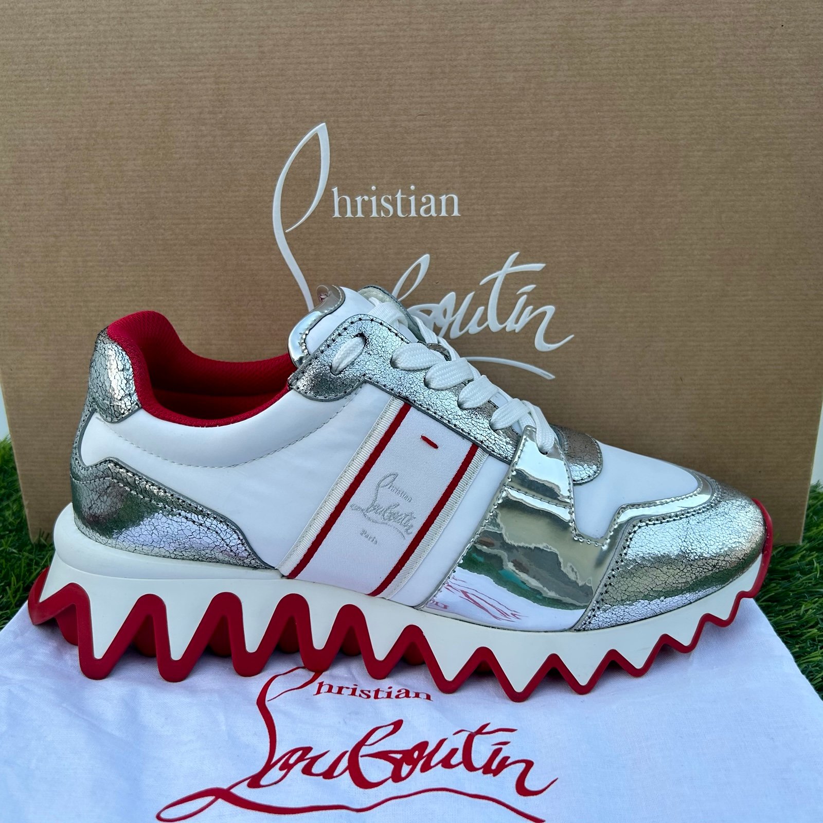 CHRISTIAN LOUBOUTIN NASTROSHARK DONNA SNEAKERS SILVER WHITE LOGO SZ 36.5 NEW!