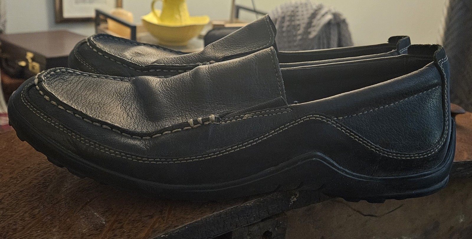 Black Mens Cole Haan leather slip on loafers sz 10