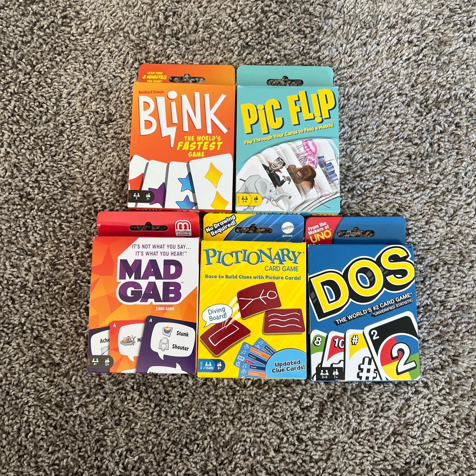 Bundle of 5 Mattel Card Games Uno , Mad Gab, Pictionary; Blink & Pic Fl!p