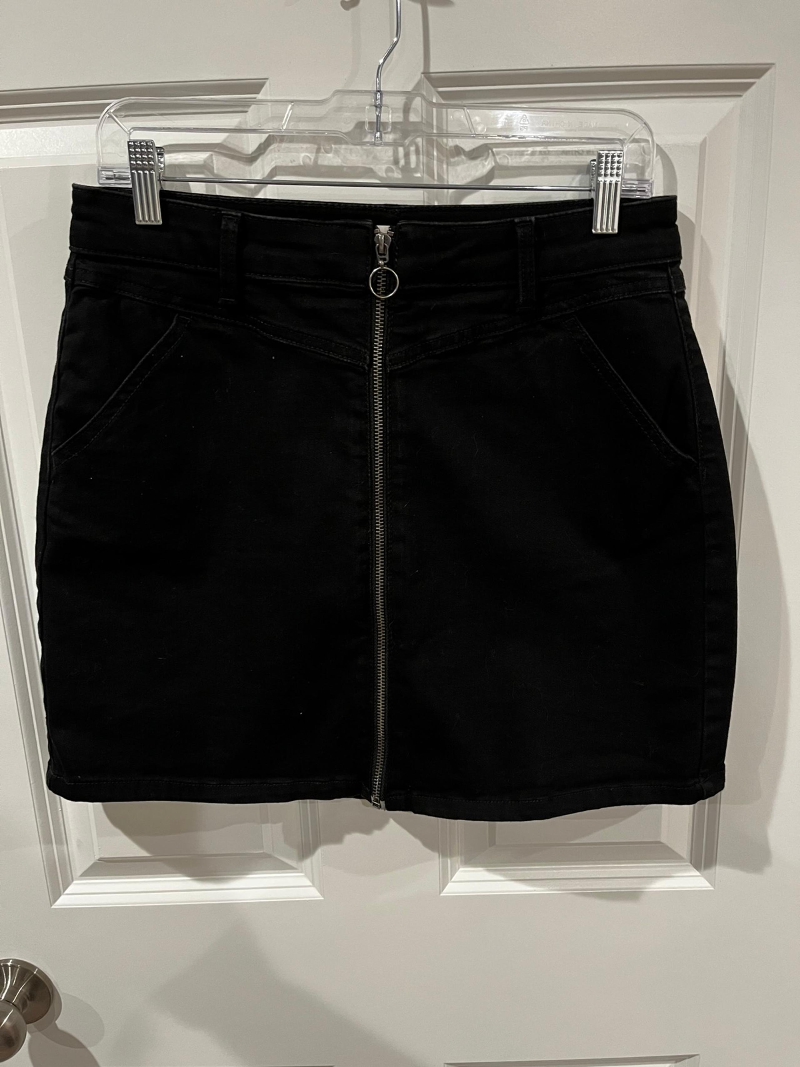 SO Black Zip Up Mini Skirt Size 13