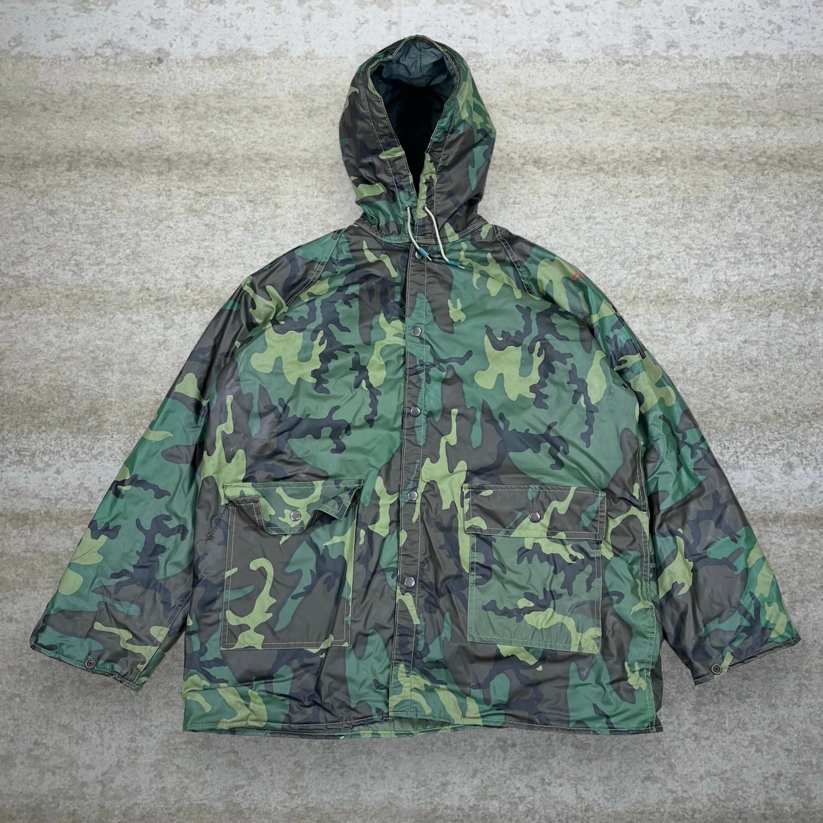True Vintage Hunting Camo Rain Jacket Waterproof Insulated Woodland Full Zip 70s