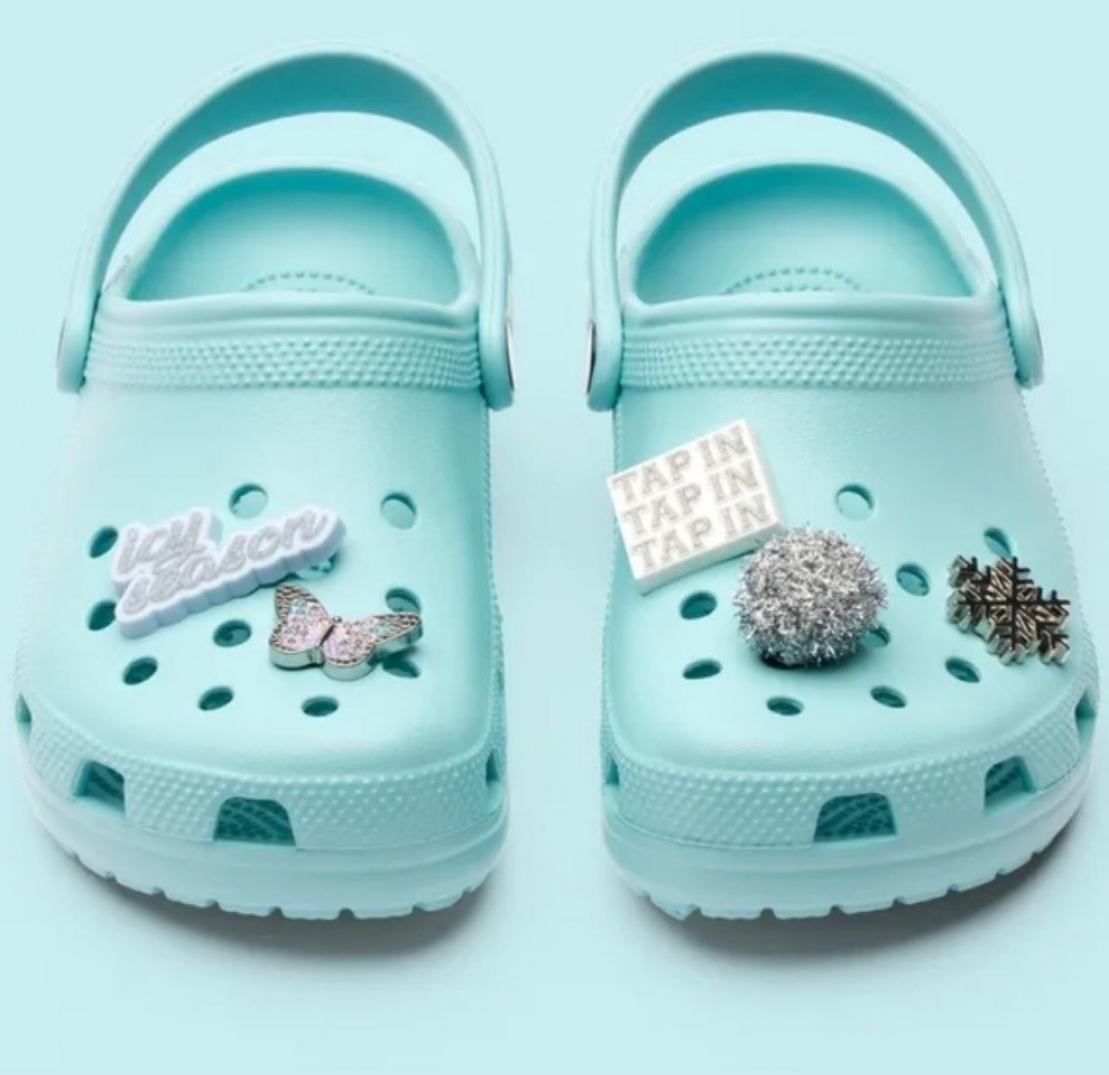 NWT crocs limited release saweetie classic clogs with jibbitz