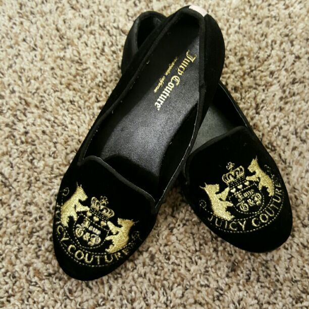 Juicy couture slip on