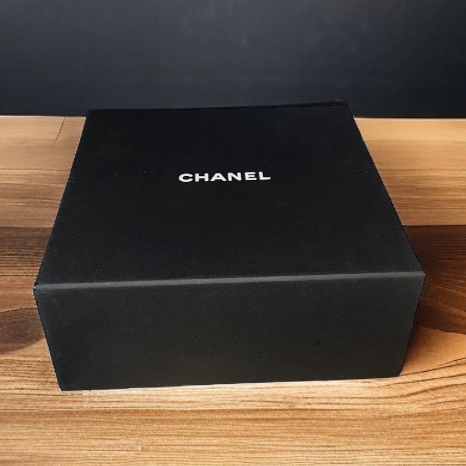 Chanel gift box