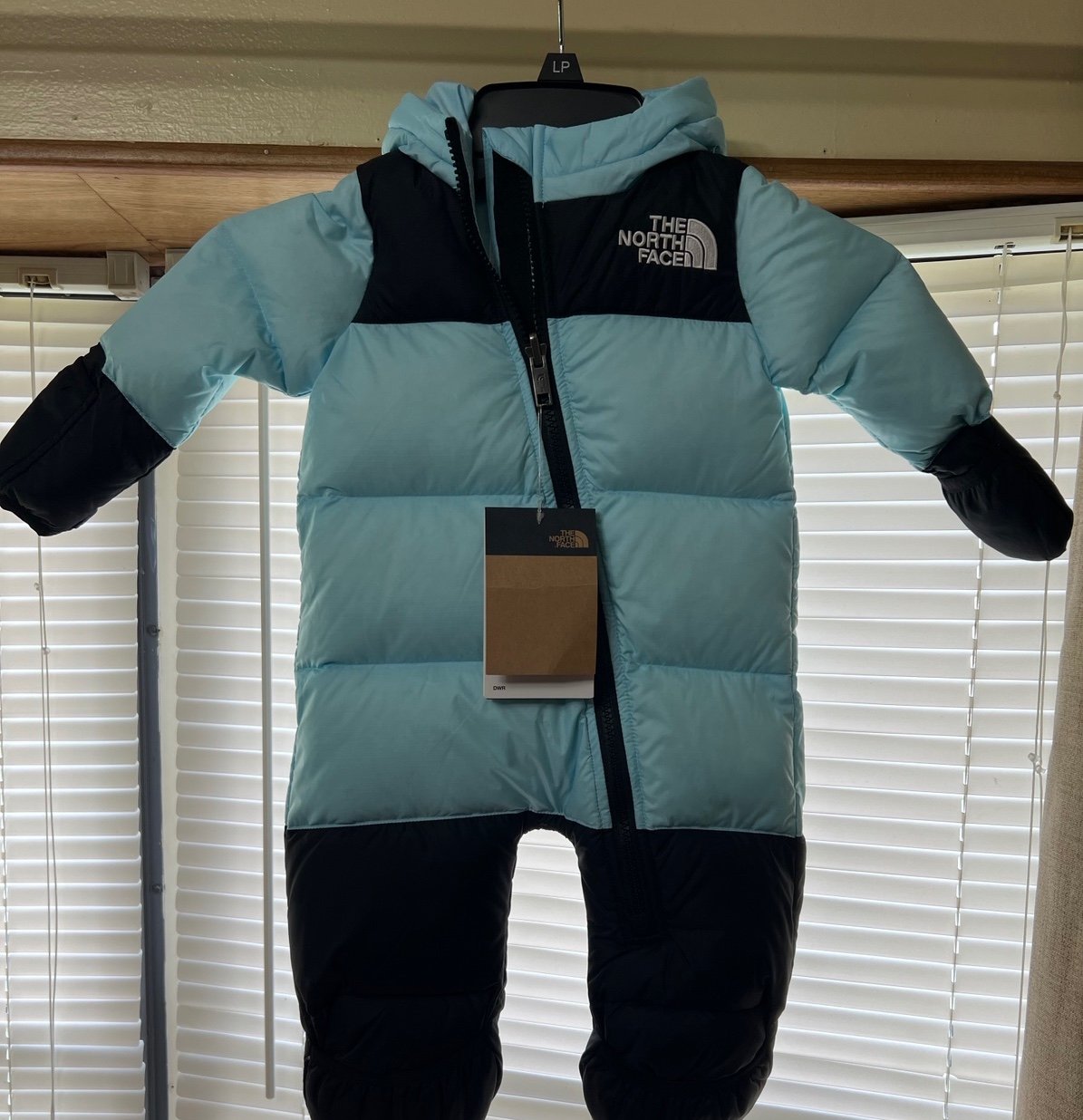 The North Face 3/6 m New Baby 1996 Retro Nuptse One-Piece Zip Bunting Blue Black