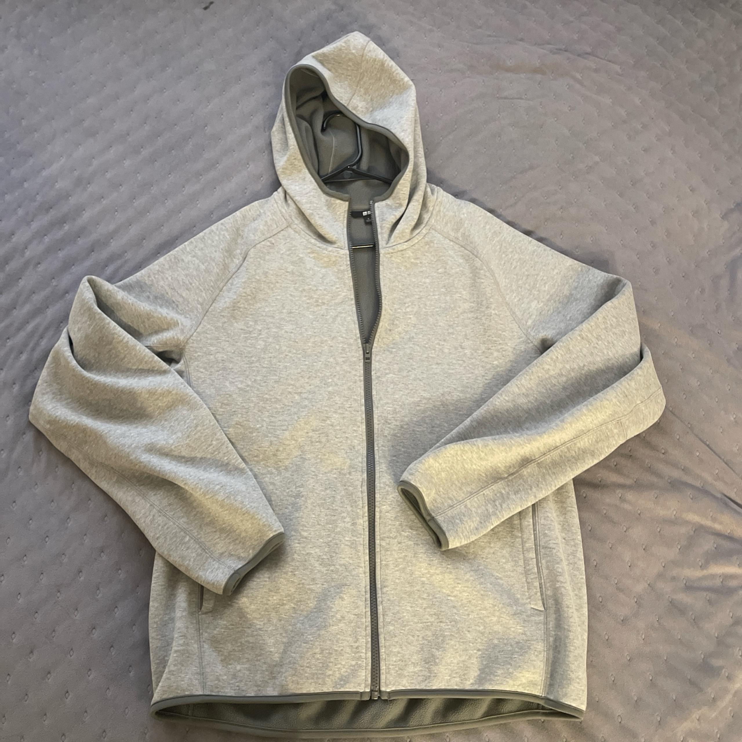 nike tech fleece type zip up - Uniqlo