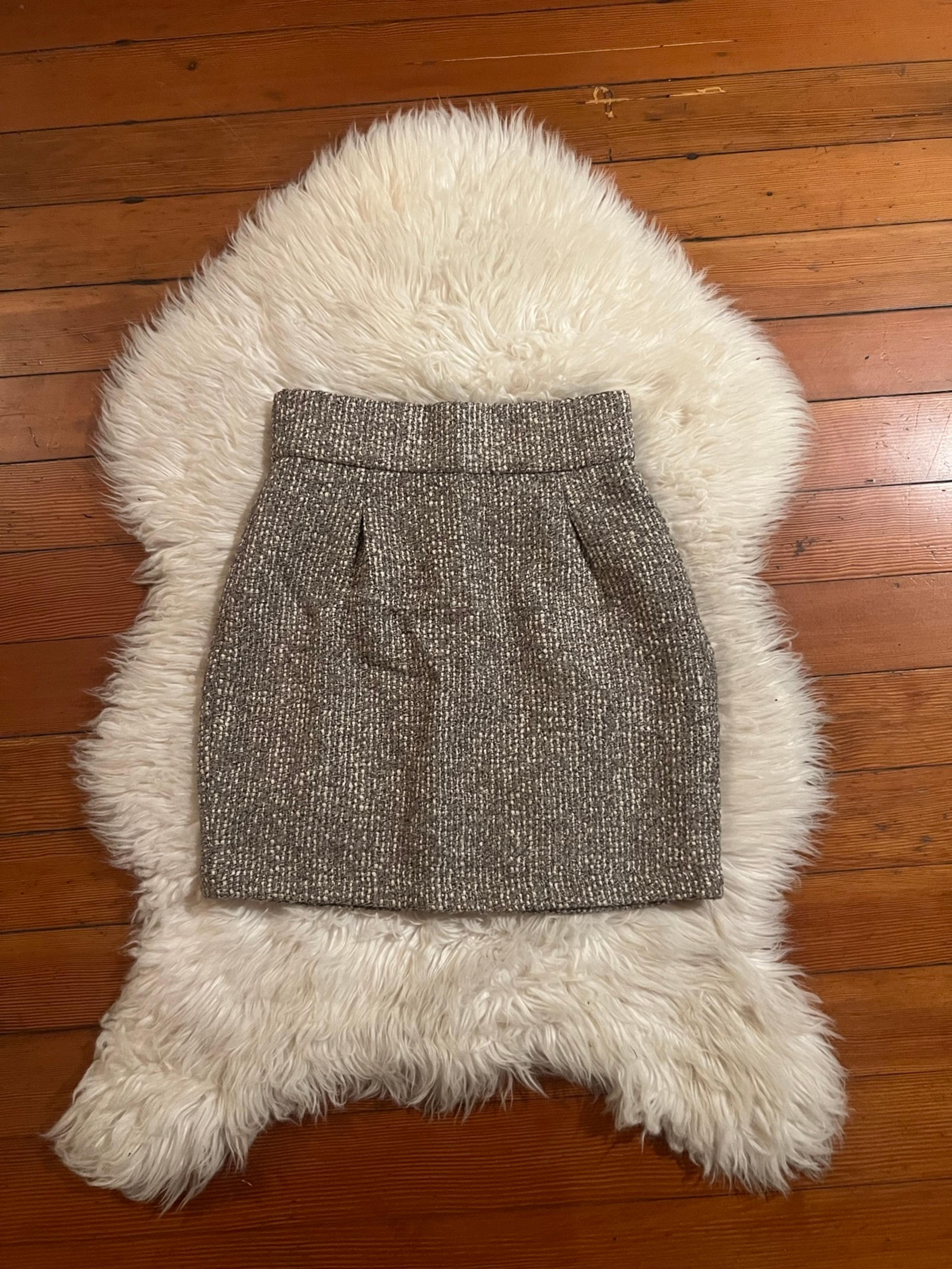 Bb Dakota gray white Tweed Pleated mini skirt NWOT