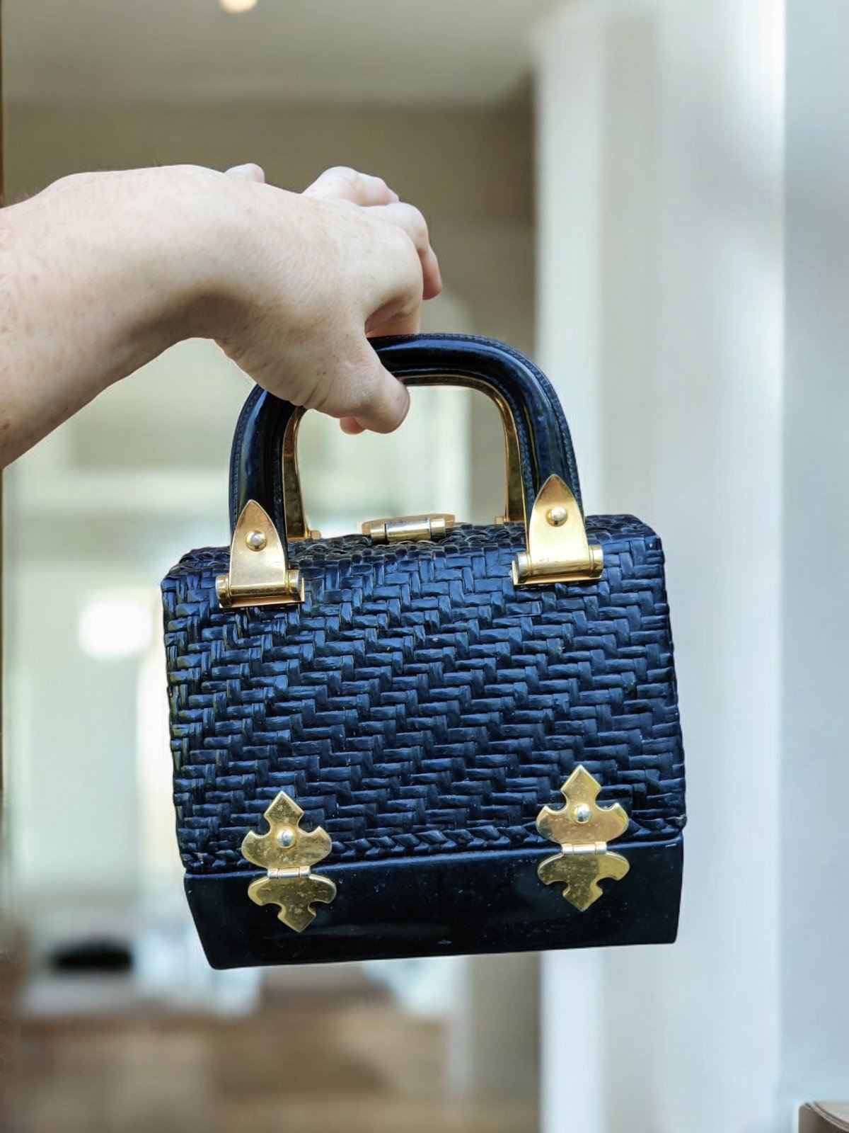 Vintage Rodo Italy leather and wicker hand bag