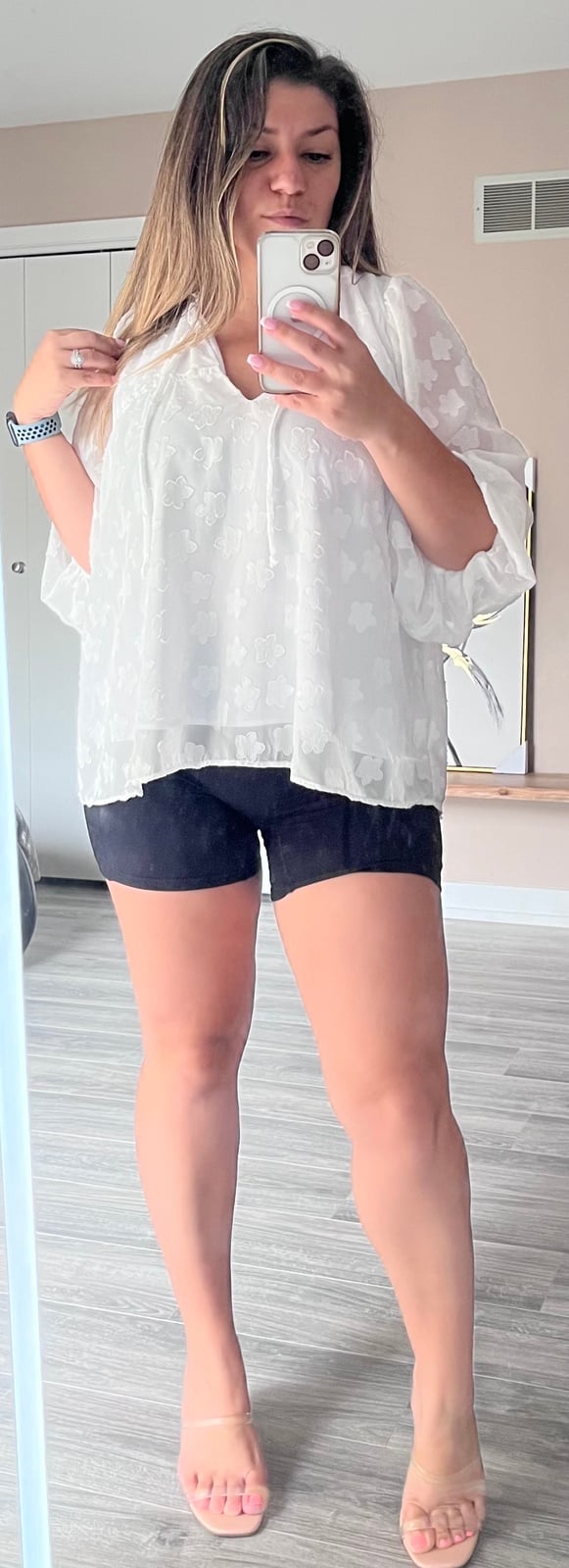 NWTT Show me your mumu top, beautiful flowery design!