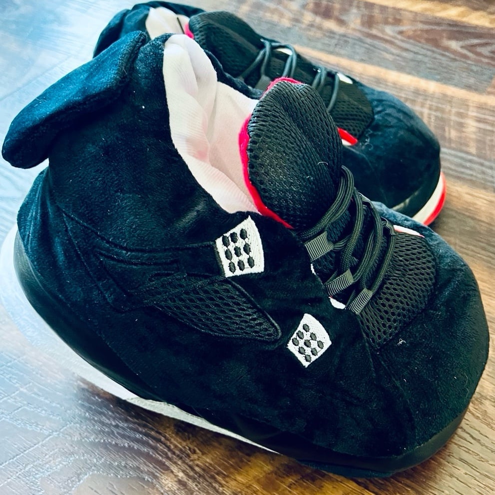 RECTRO AIR PLUSH BASKETBALL SNEAKERS SLIPPERS