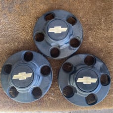 Chevy 1995 hubcaps
