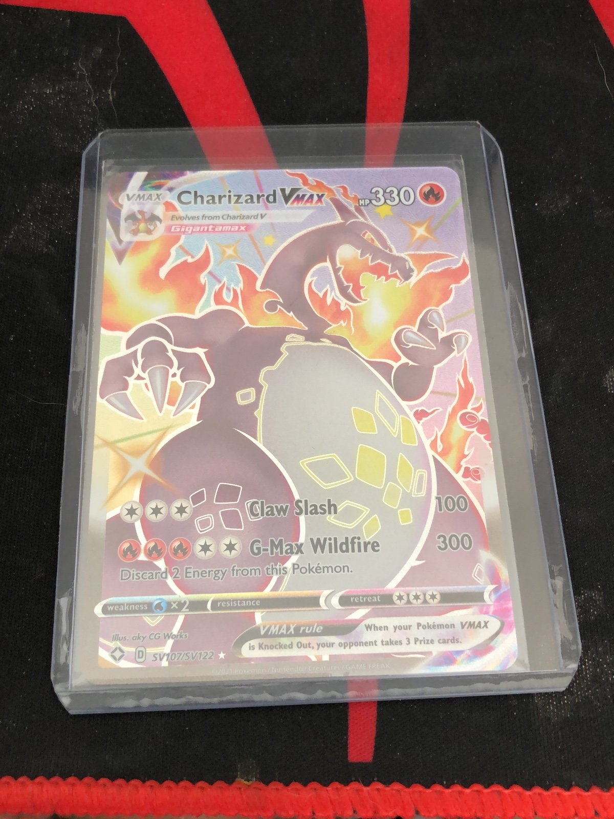 Pokemon Charizard VMAX