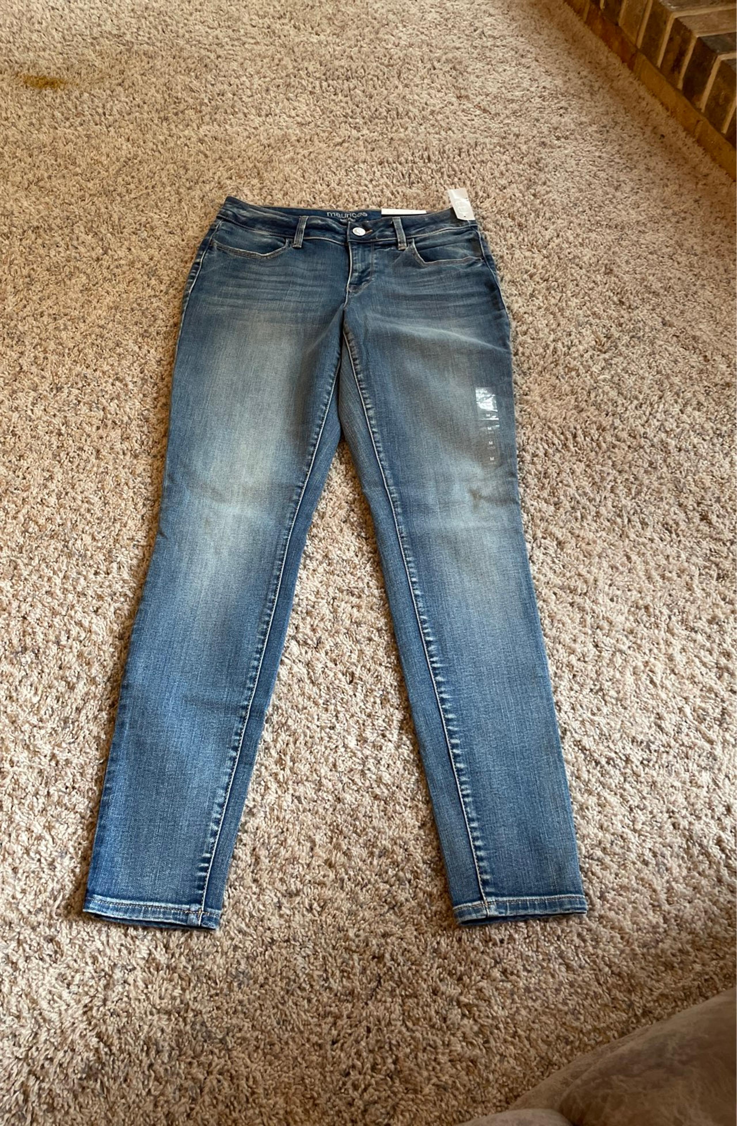 Womens Maurices size M long denim flex jegging