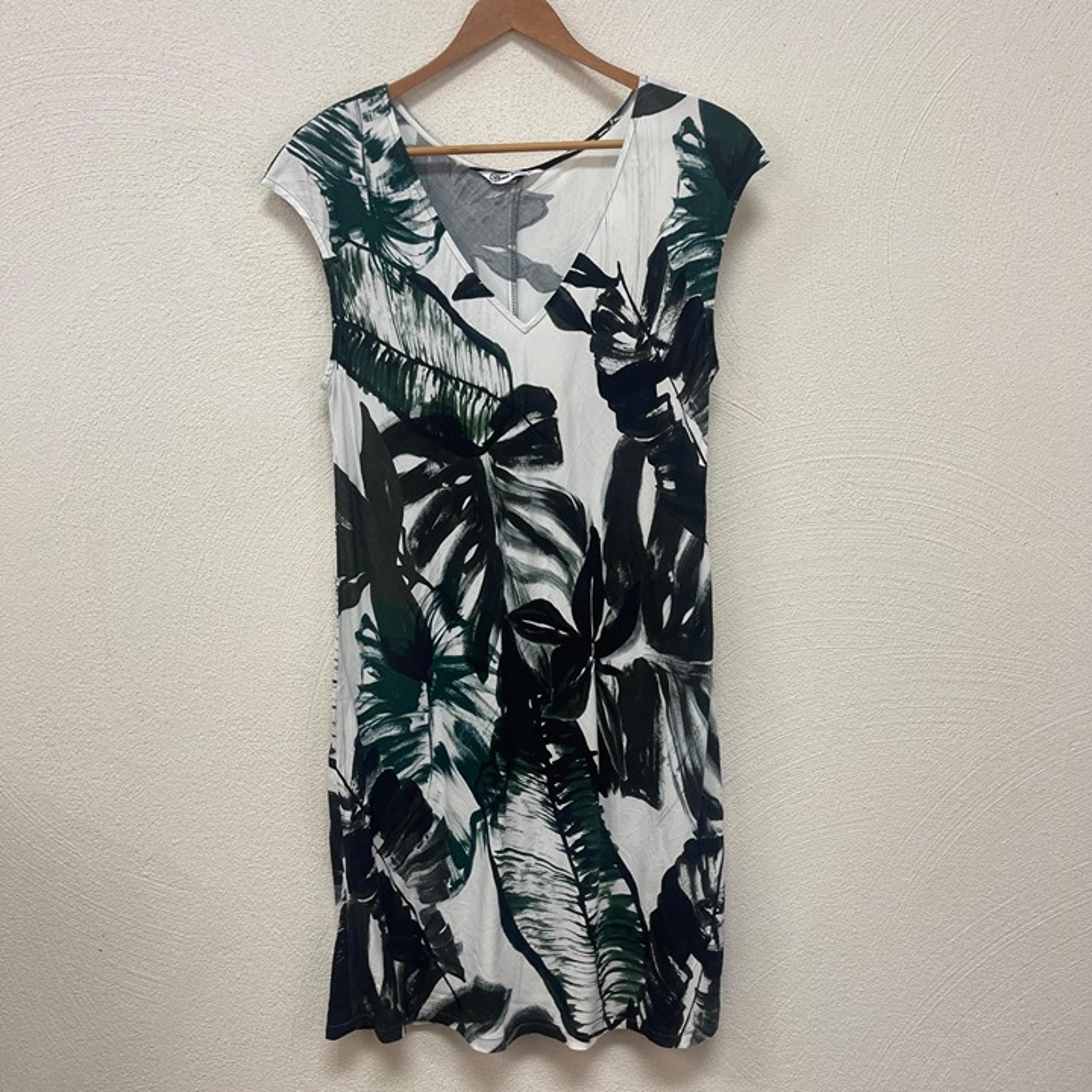 Jams World White Green Moon Palm Trees Floral Beach Tropical Sz Medium