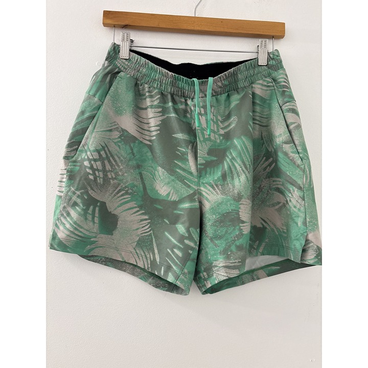 Lululemon Men's Channel Cross Swim Shorts in Spray Palms Green Size Medium