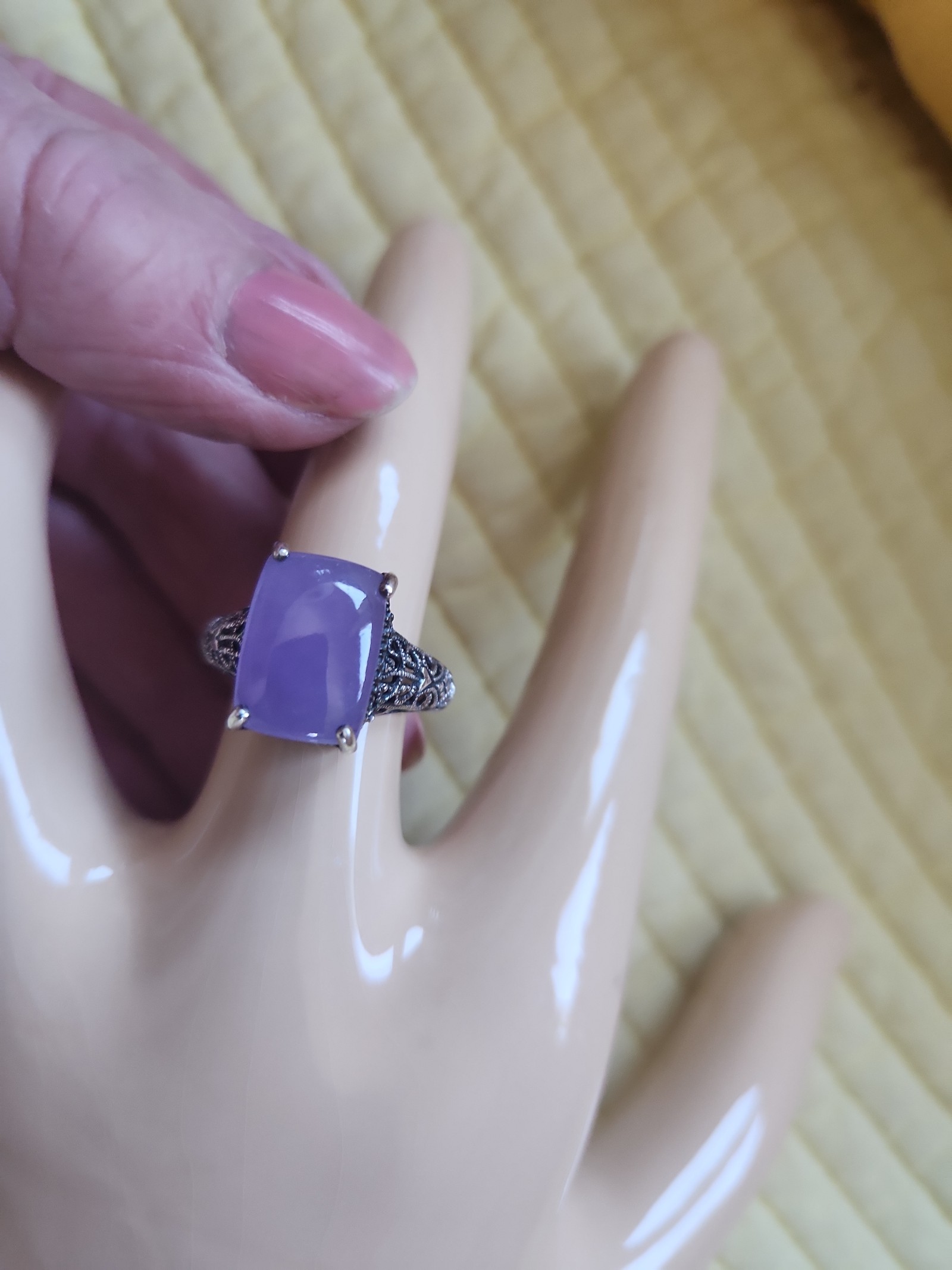 Vintage Filagree Sterling Silver/Lavender Solitaire Jade Ring