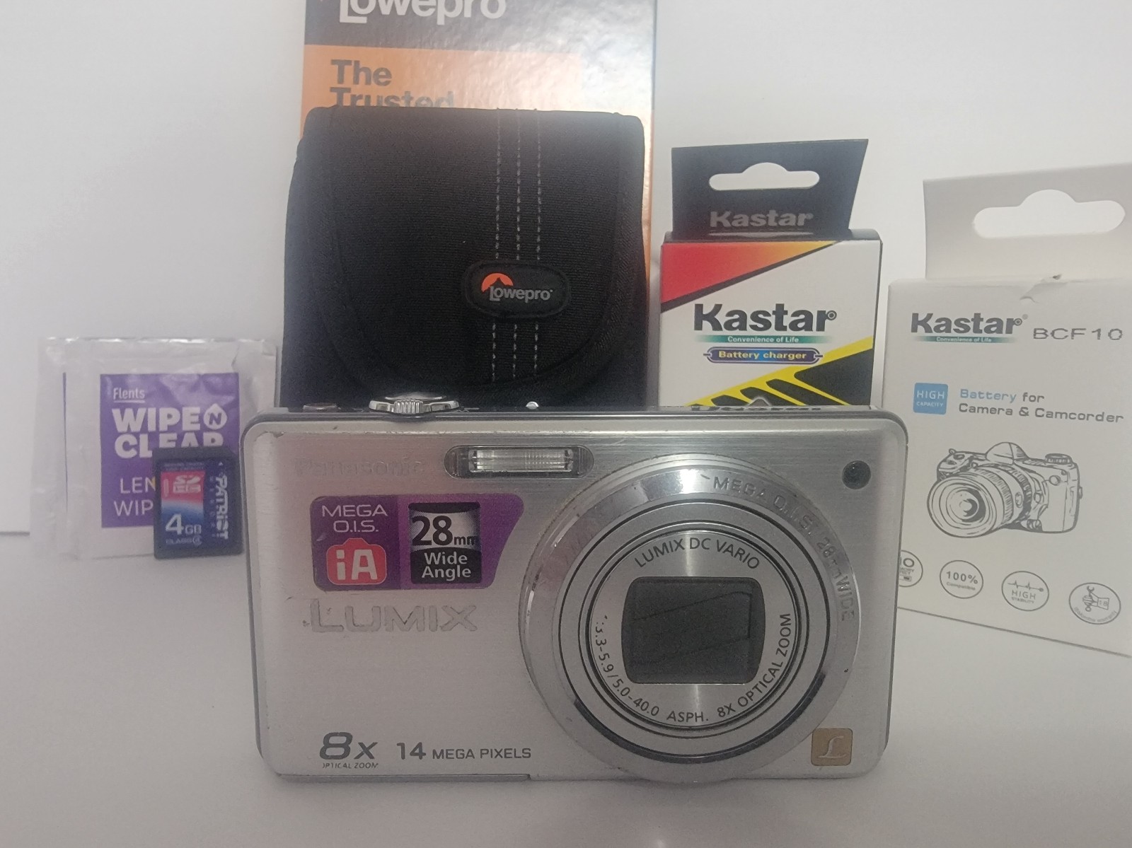 Panasonic Lumix DMC-FH20 14 Megapixel Digital Camera Package *Nice*