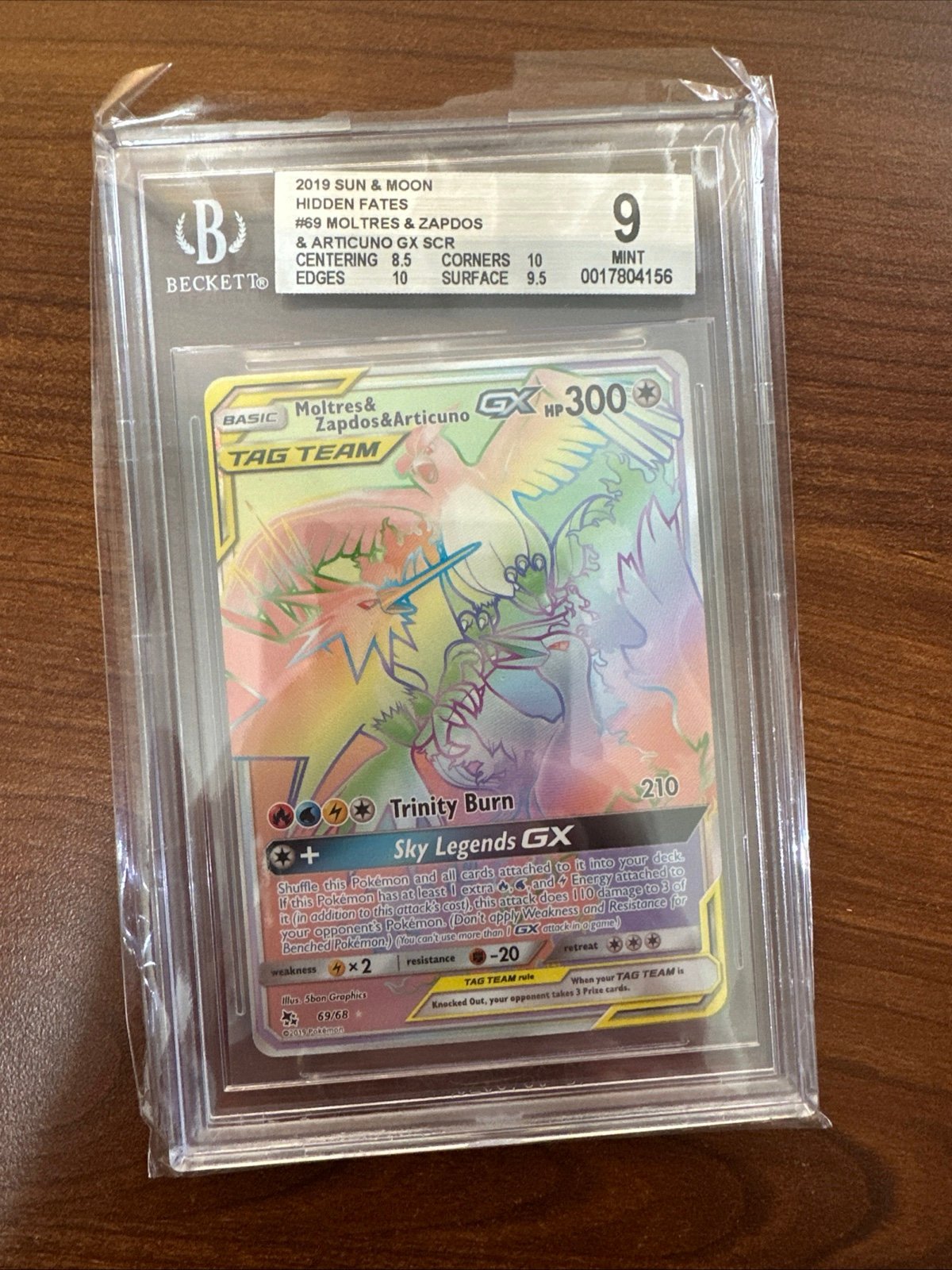 Pokemon 2019 Moltres Zapdos Articuno GX Secret Tag Team Hidden Fates 69/68 BGS 9