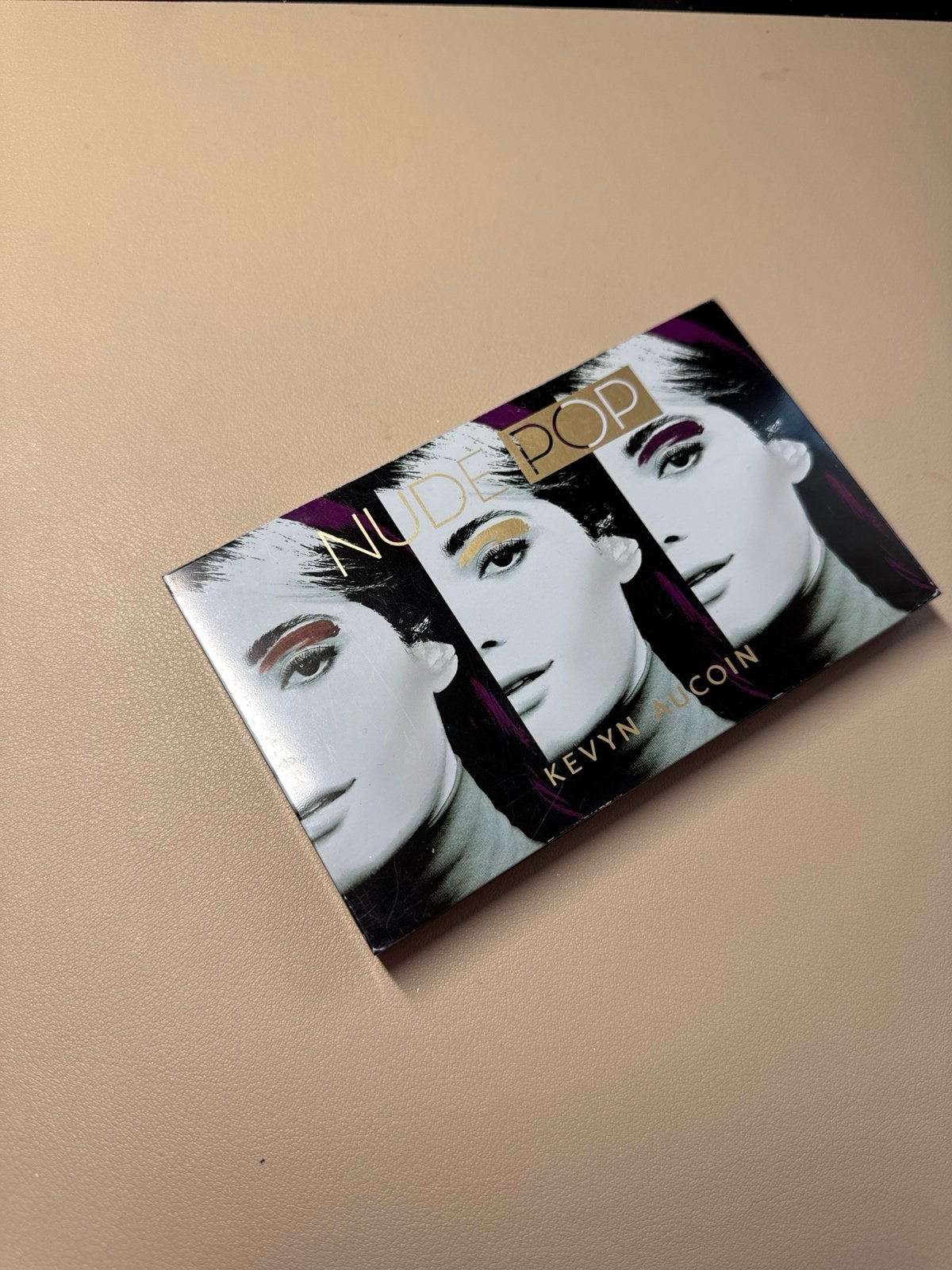 Kevyn Aucoin eyeshadow palette