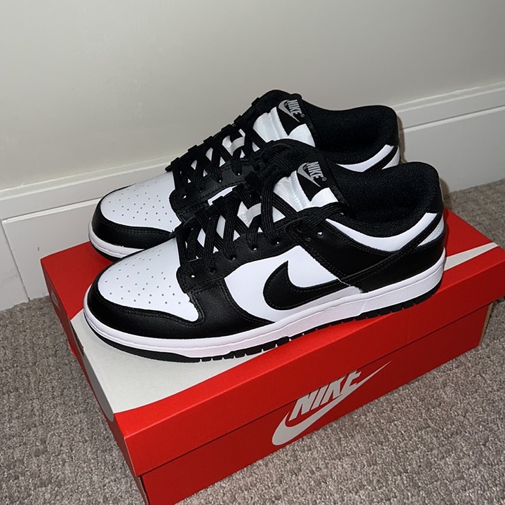 Nike Dunk Low Panda 8.5 womens / with box