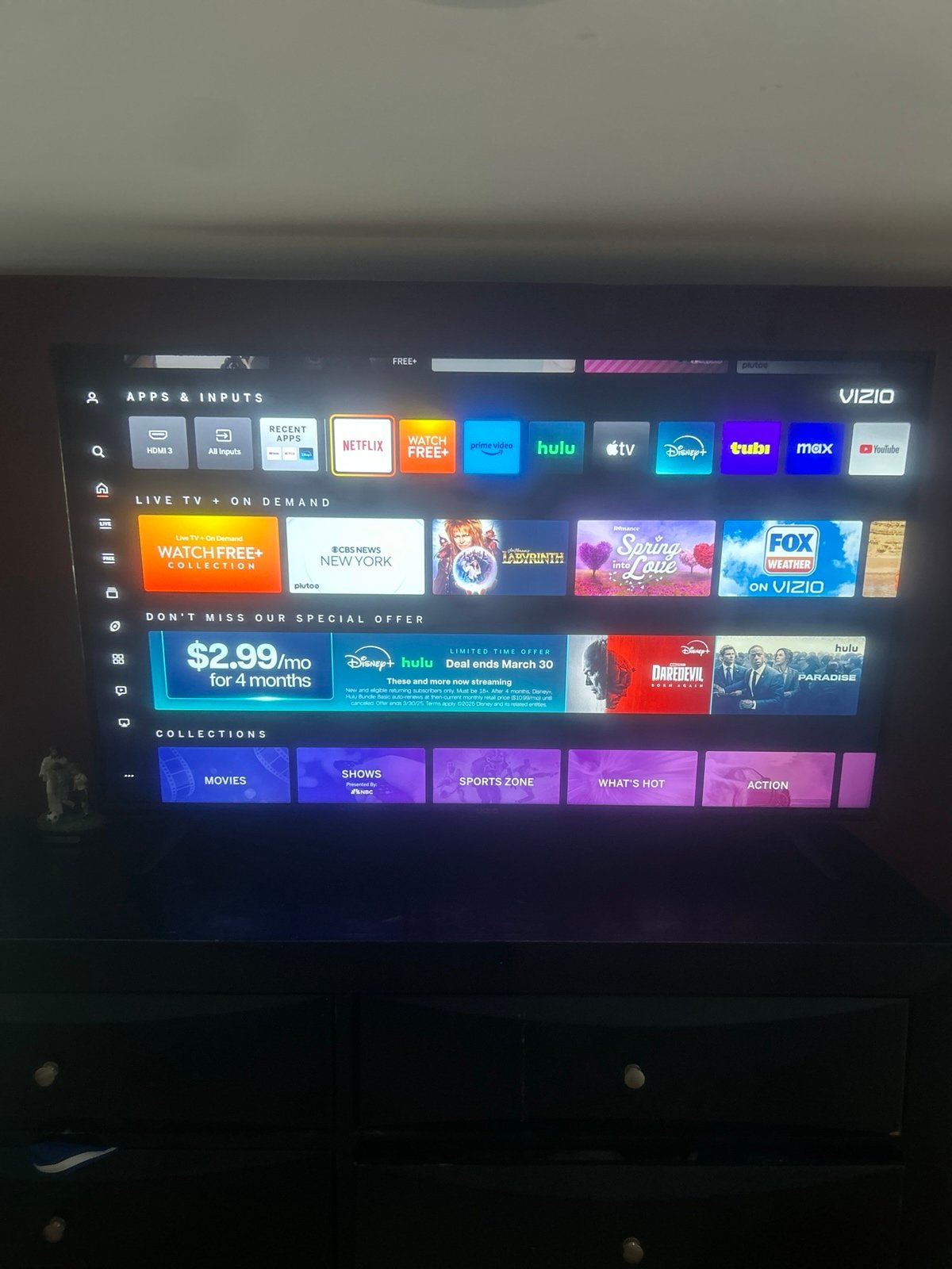 45in vizio/roku TV