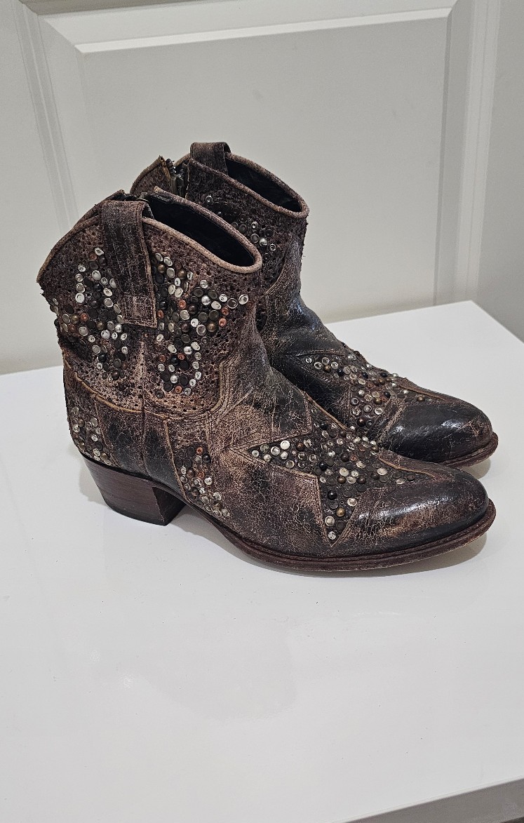 FRYE Boots