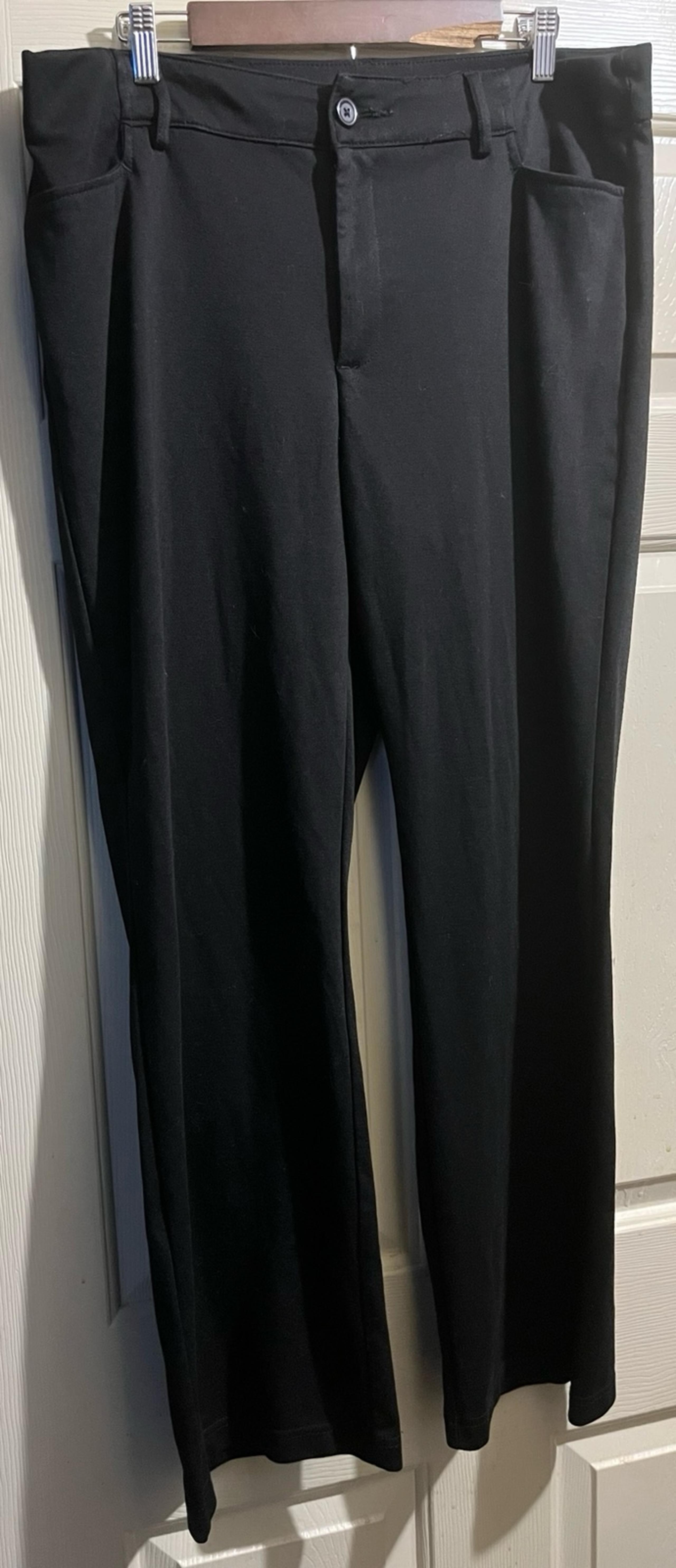 Sz 17 women’s work pants stretch ,pockets