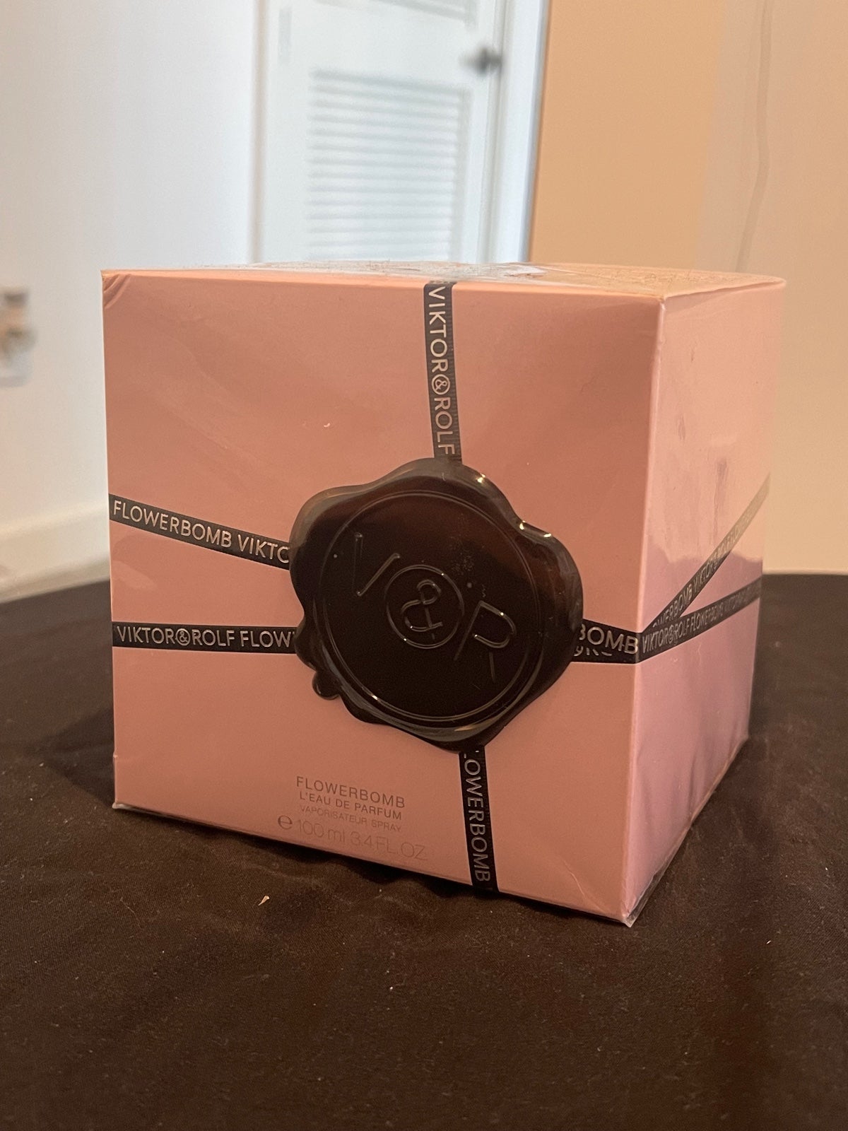 Viktor and Rolf flowerbomb perfume